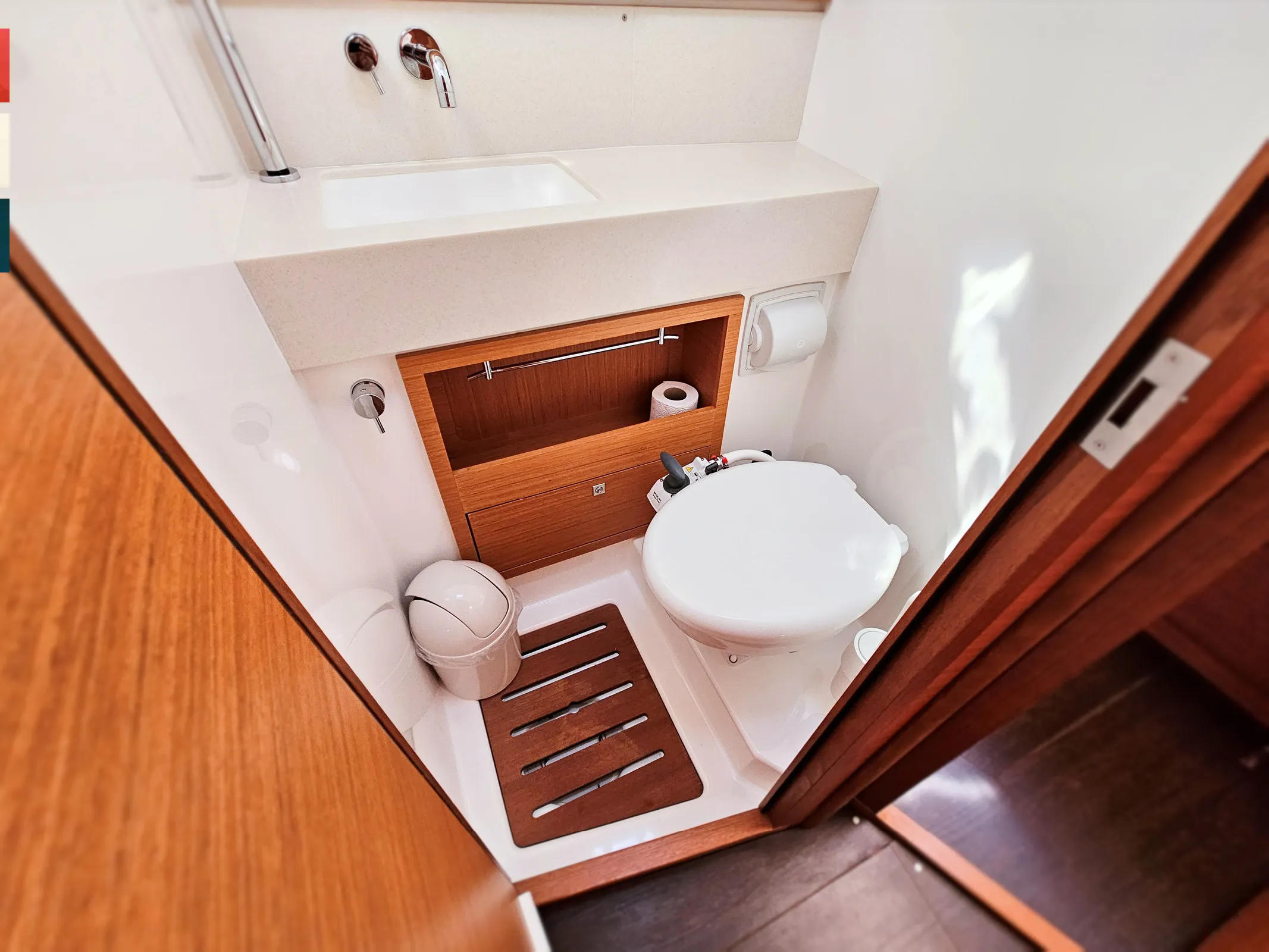 Dufour 530 Rondo — yacht photo 76
