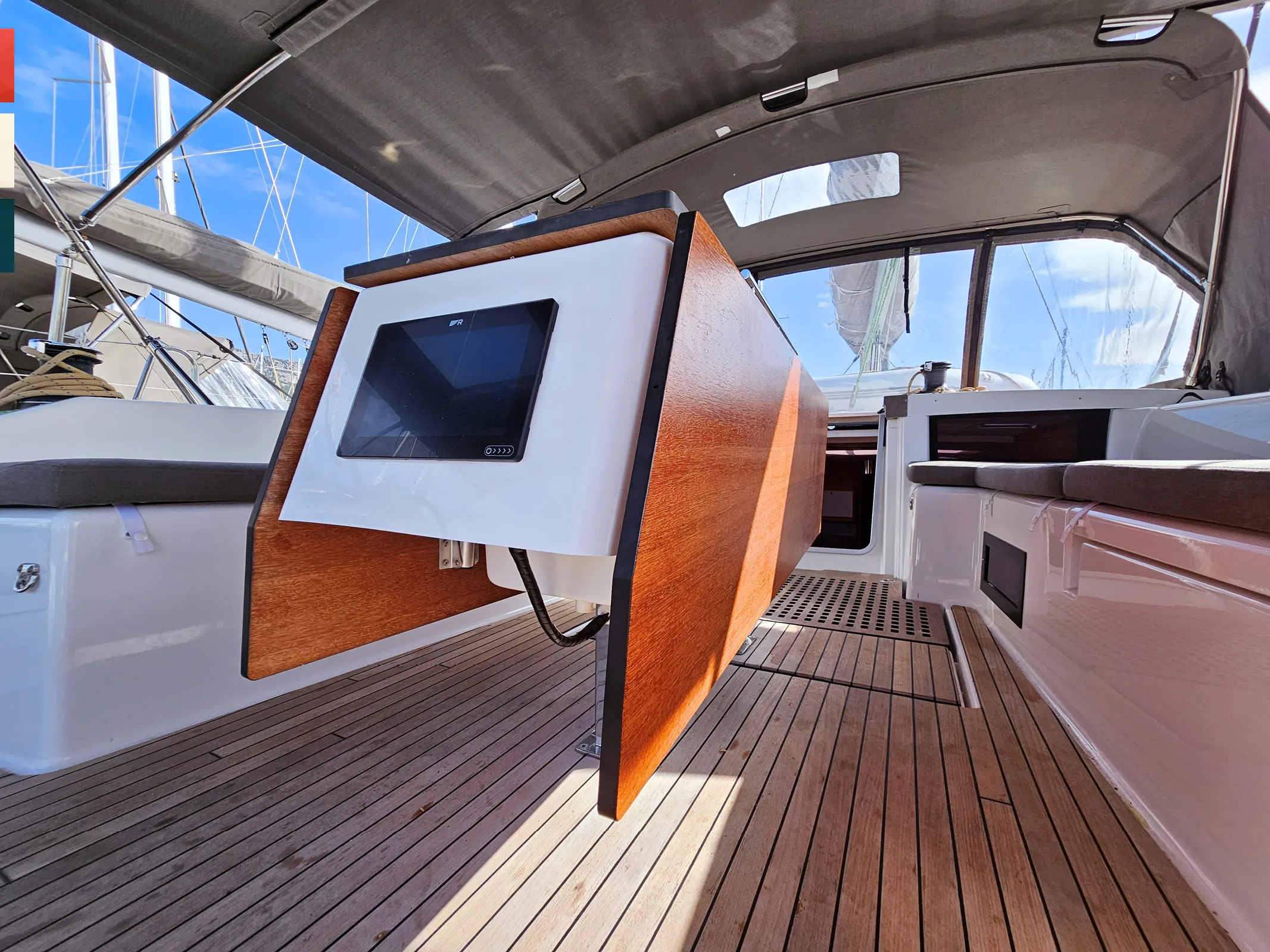 Dufour 530 Rondo — yacht photo 38