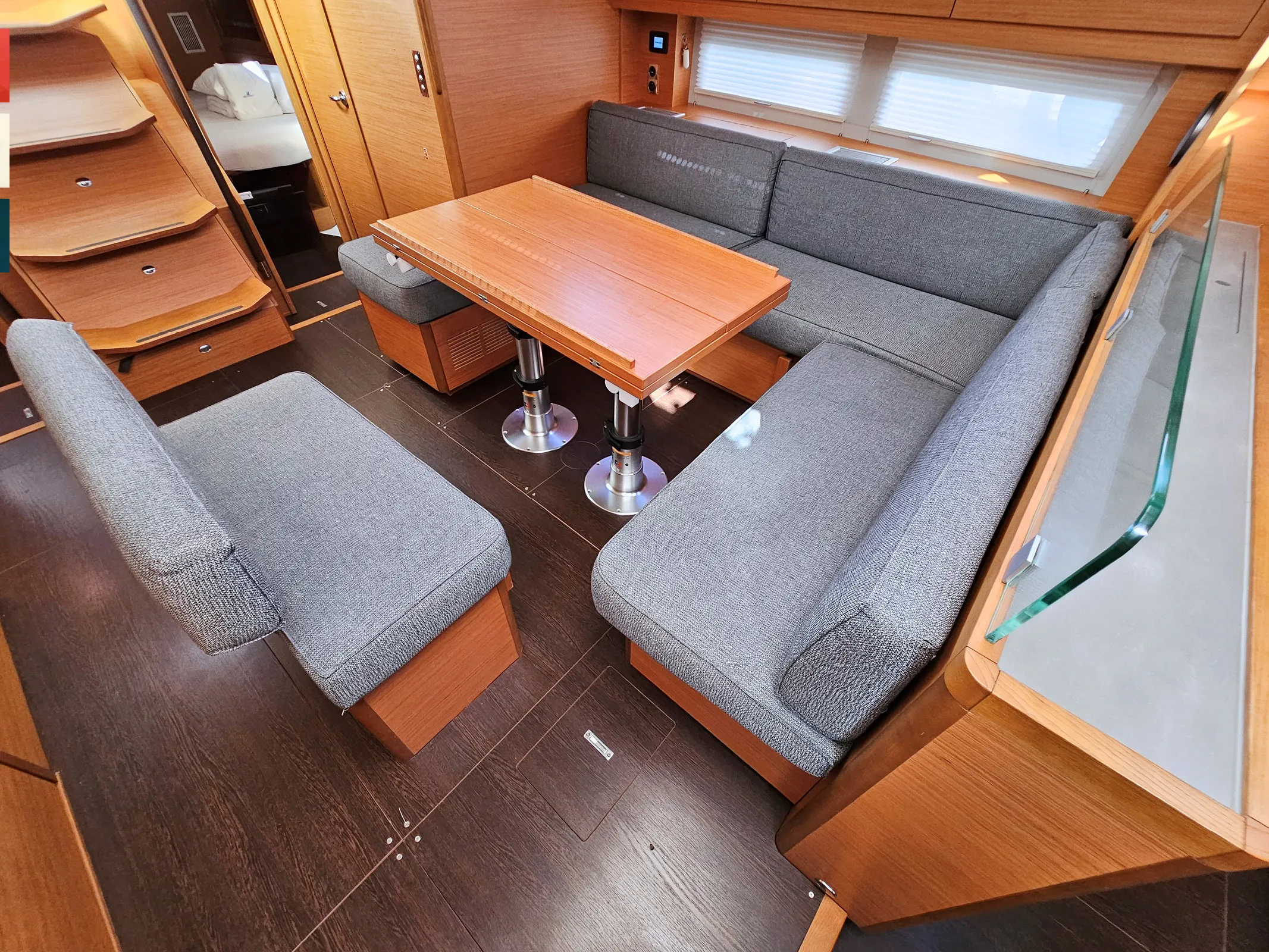 Dufour 530 Rondo — yacht photo 7