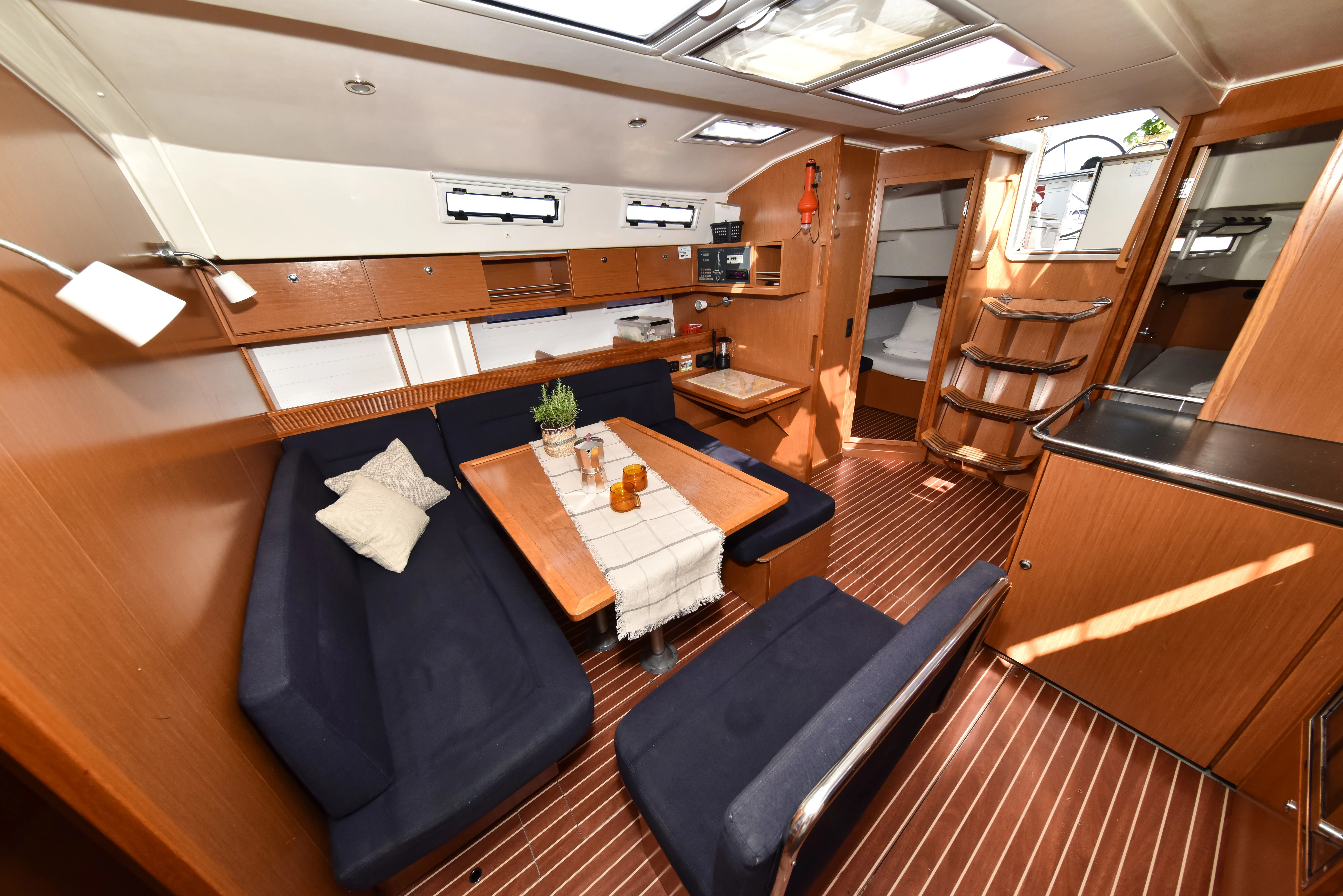 Bavaria Cruiser 45 Controvento — foto dello yacht n. 4