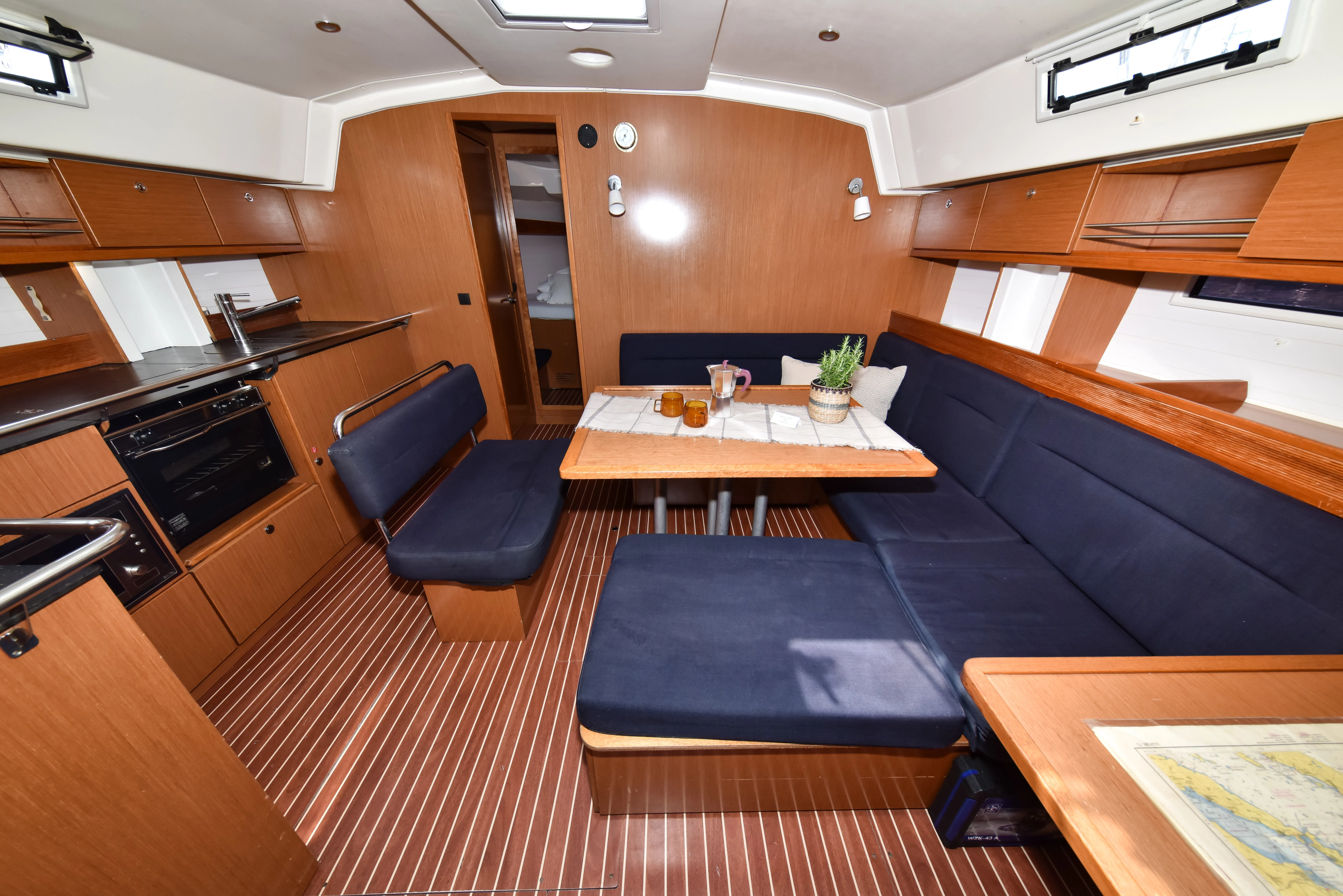 Bavaria Cruiser 45 Controvento — foto dello yacht n. 12