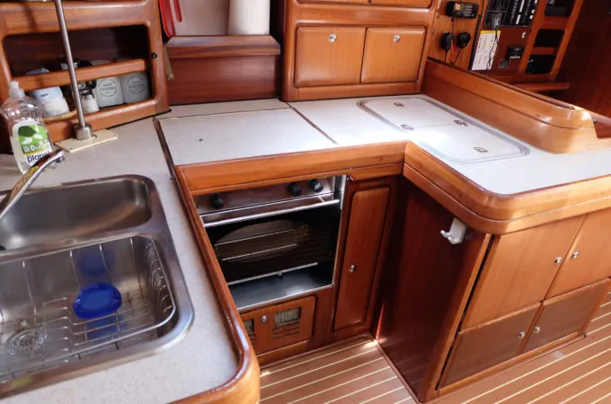 Bavaria 50 Kyknos — фотография яхты 2