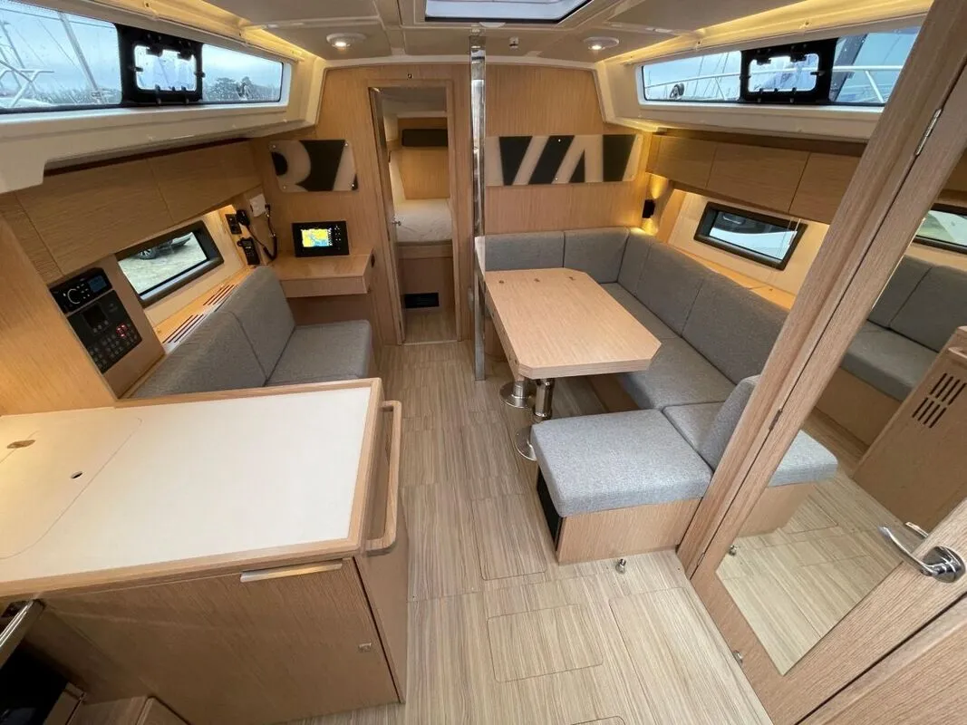 Bavaria C38 Tittibè — yacht photo 2