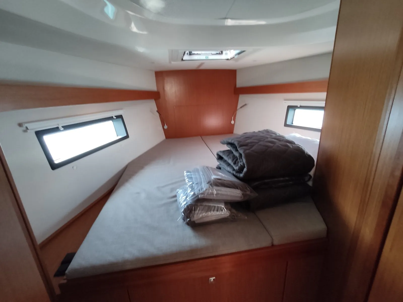 Bavaria C42 Nirvana — фотография яхты 4