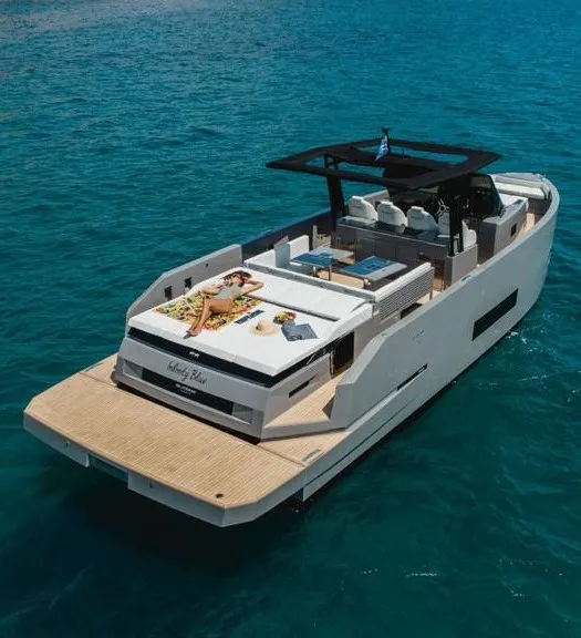 De Antonio D42 Infinity Blue — yacht photo 14