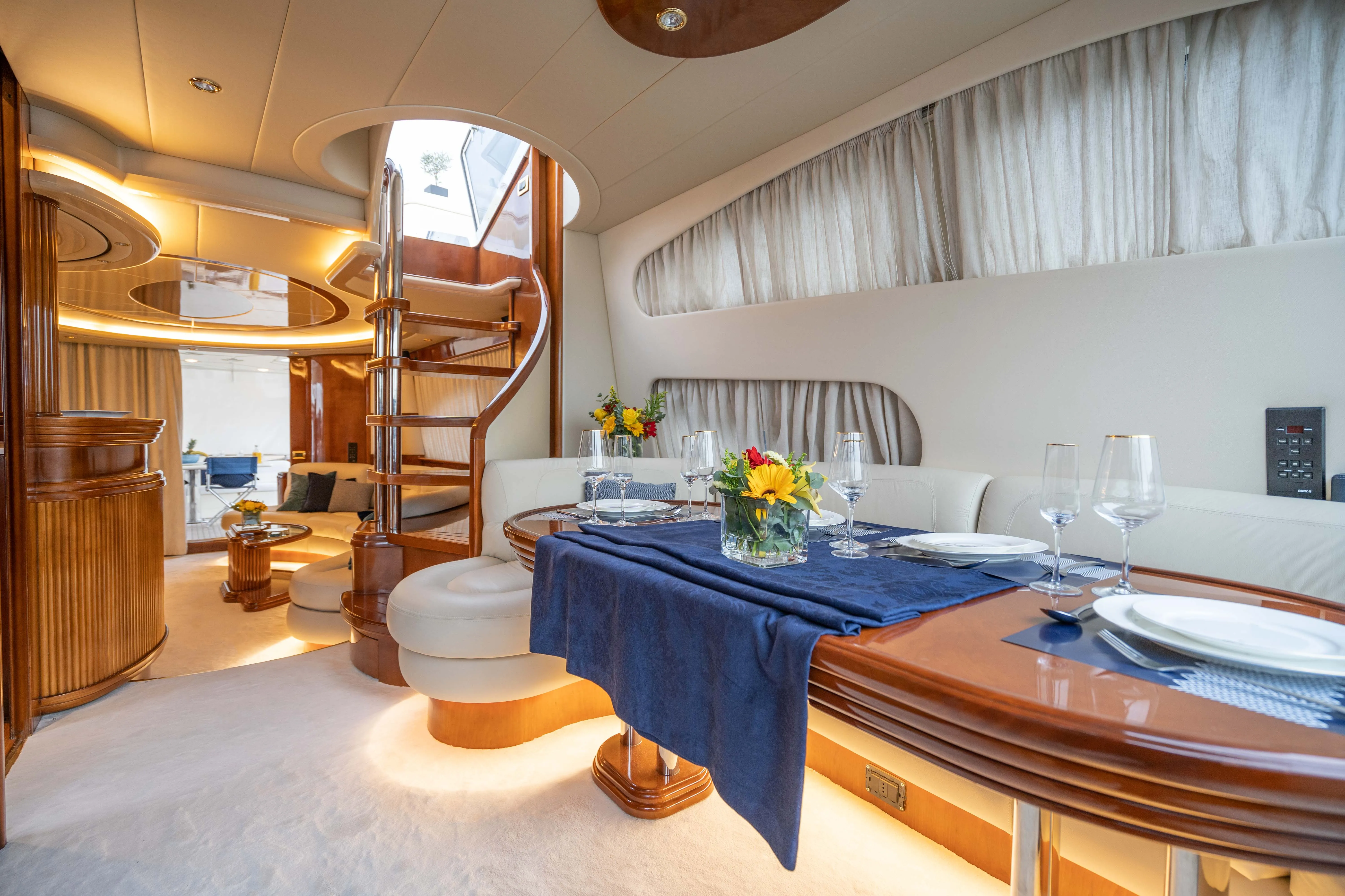 Azimut 74 Estia Zeus — yacht photo 10