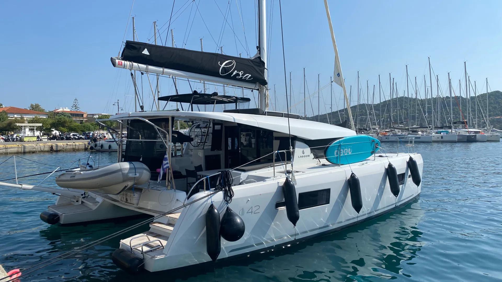 Lagoon 42 ORSA (AC/Gen/W.Maker — yacht photo 2