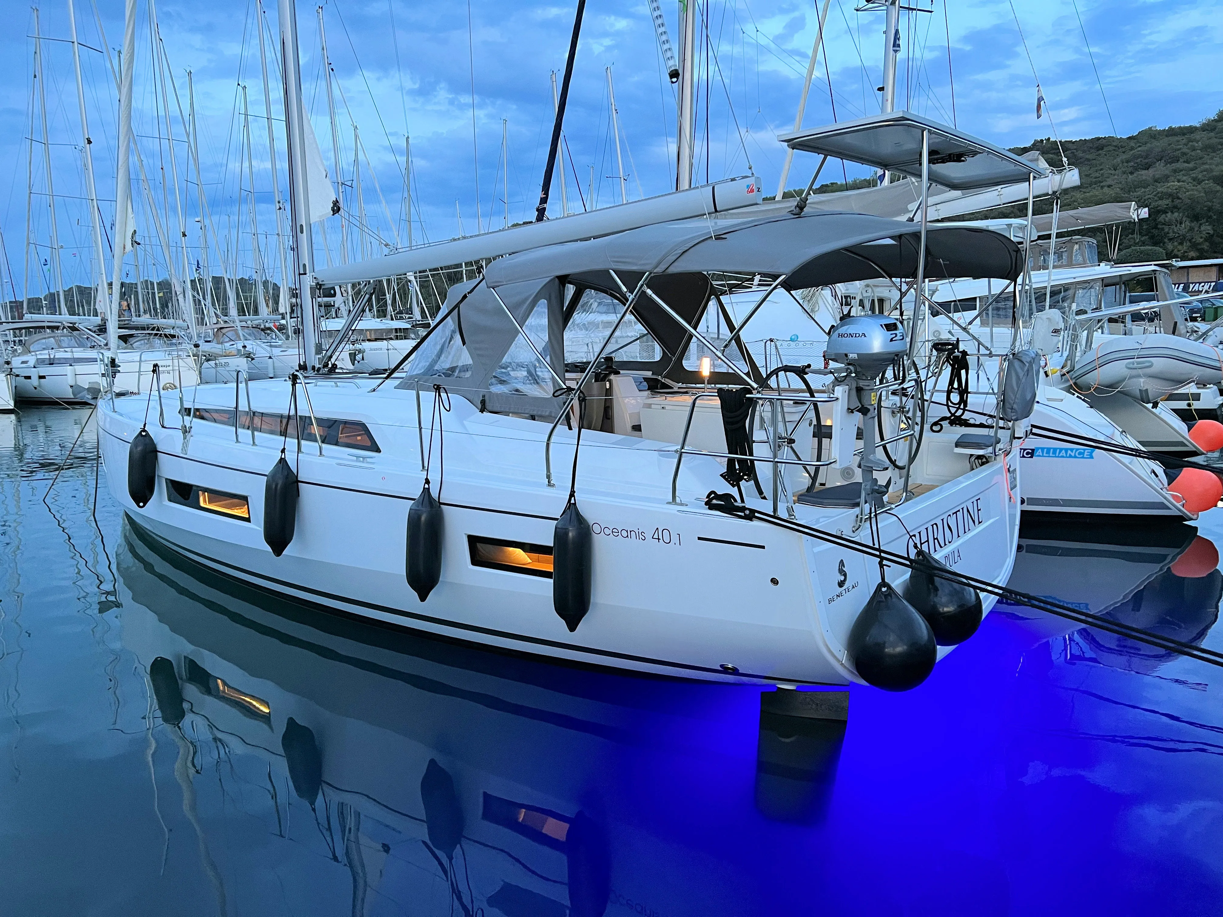 Oceanis 40.1 Christine — φωτογραφία σκάφους 2