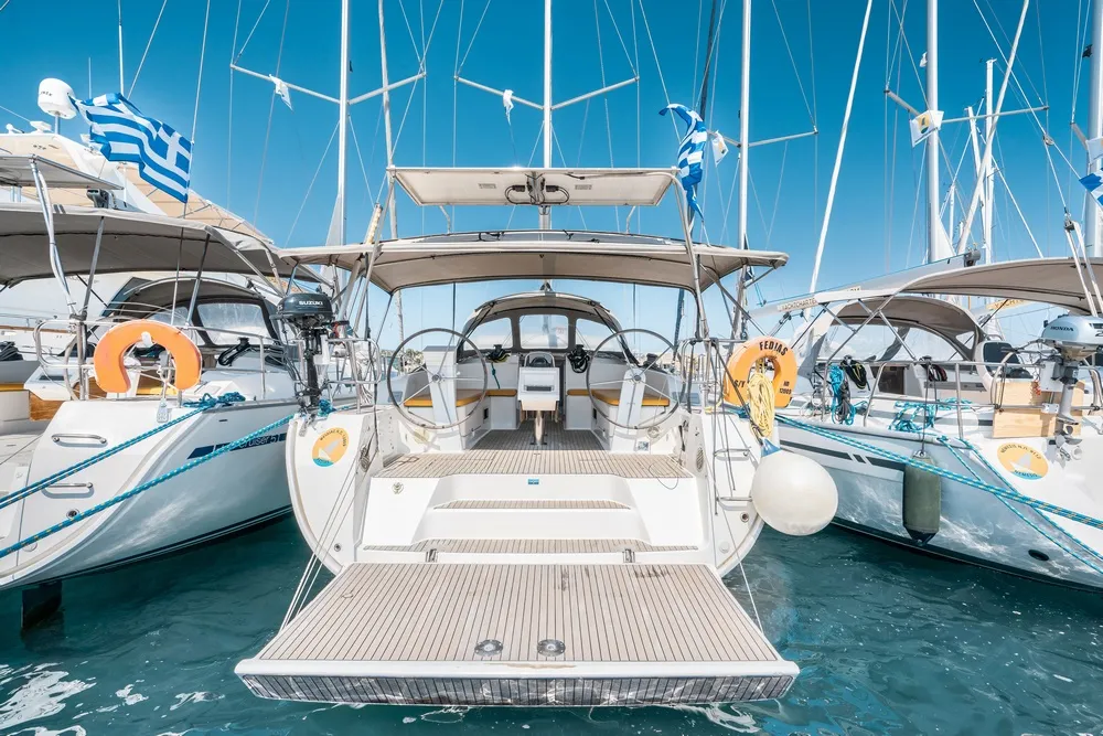 Bavaria 46 Cruiser Fedias — фотографія яхти 2