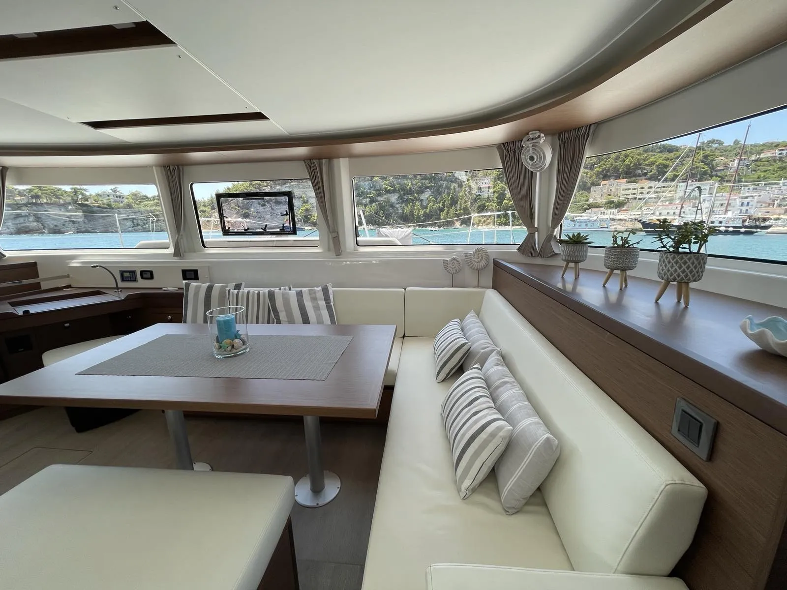 Lagoon 46 Grand Blue — fotografija jahte 56