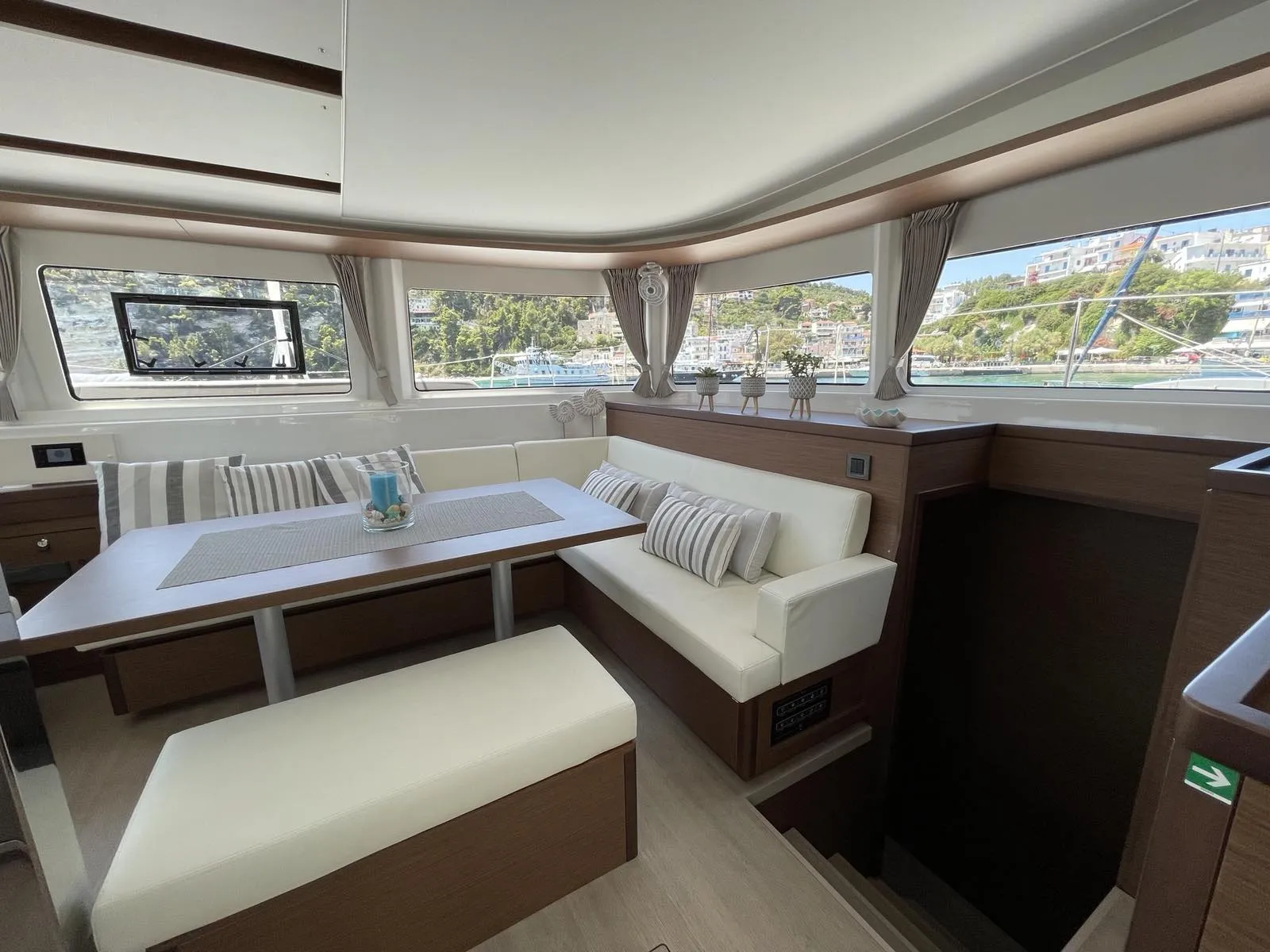 Lagoon 46 Grand Blue — fotografija jahte 40