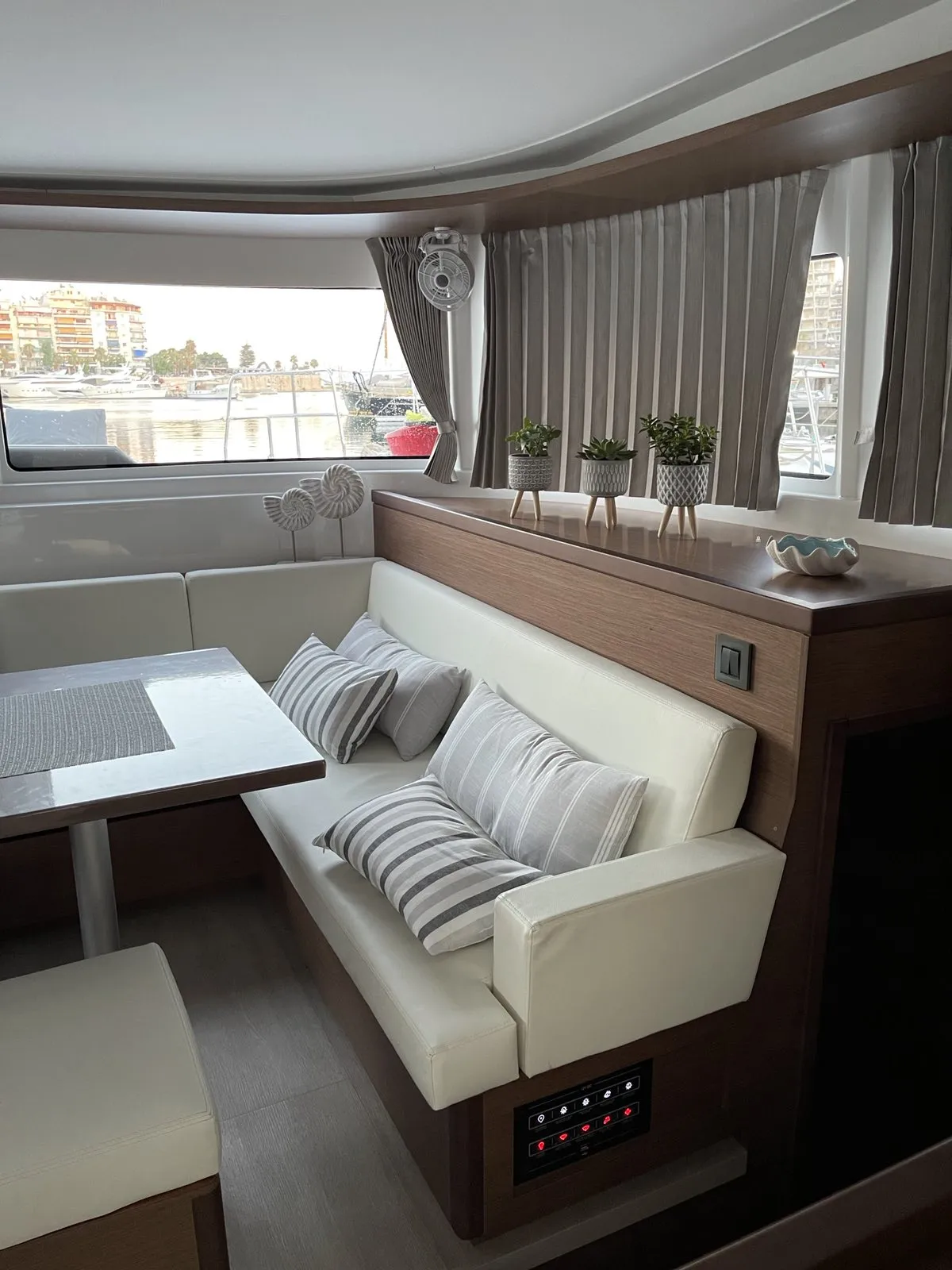 Lagoon 46 Grand Blue — fotografija jahte 4