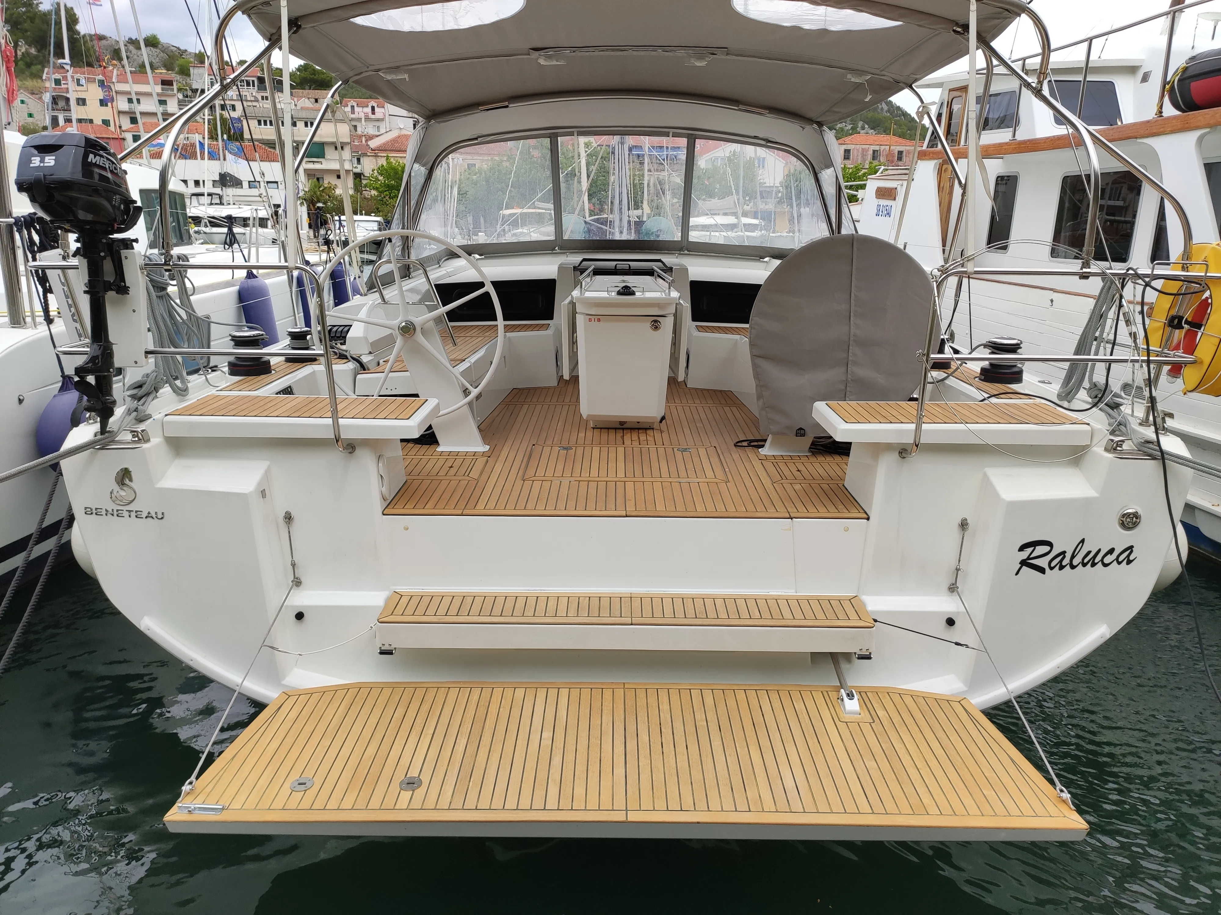 Oceanis 46.1 Raluca — yacht photo 11