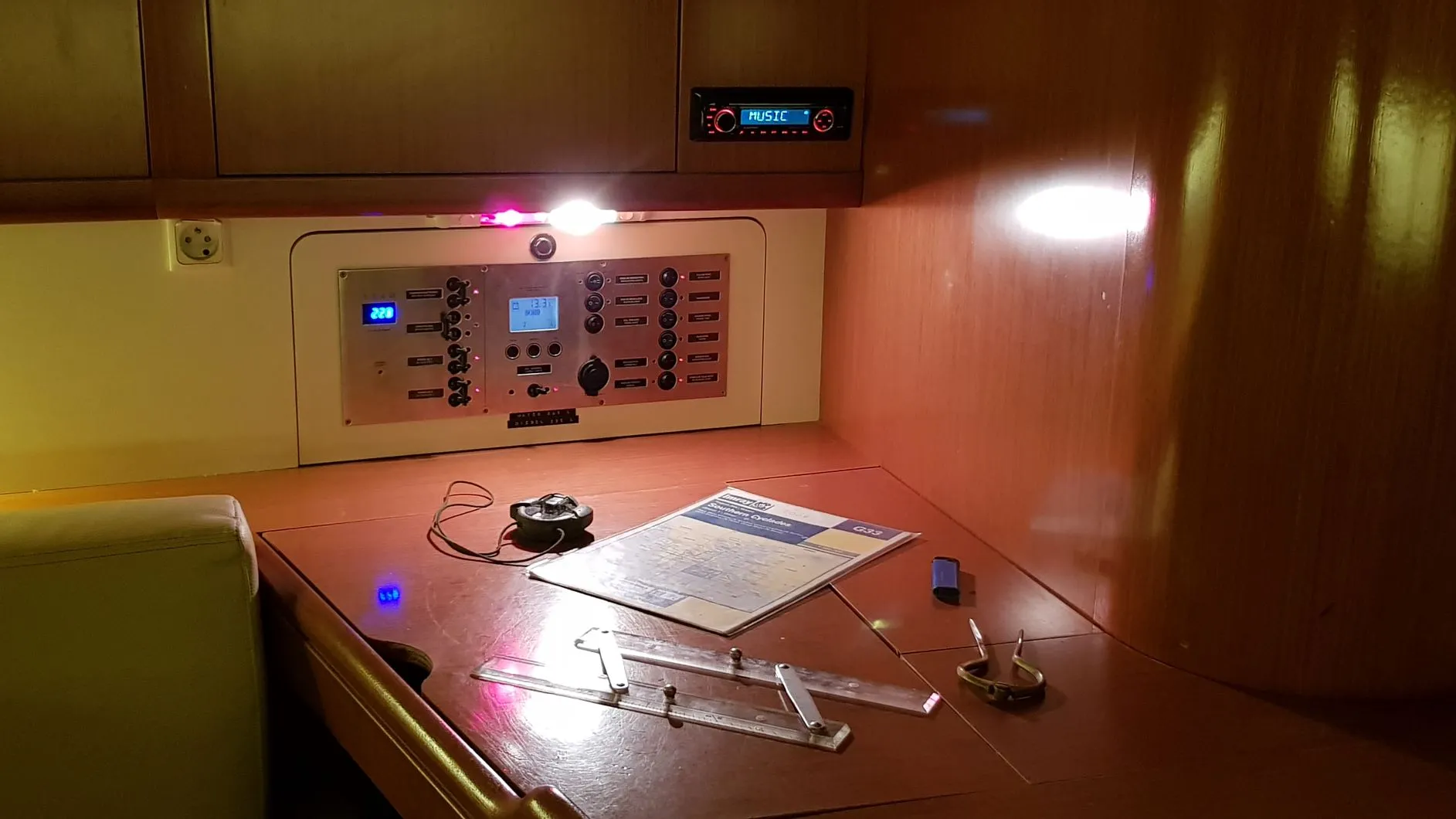 Oceanis 46 Sifnos 46.1 — jahtikuva 8