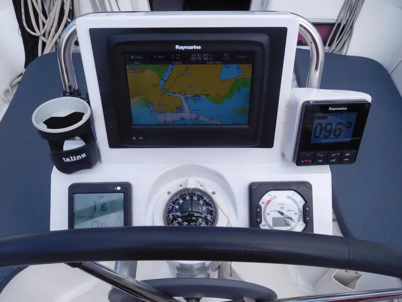 Oceanis 31 Alibi — jahtikuva 4