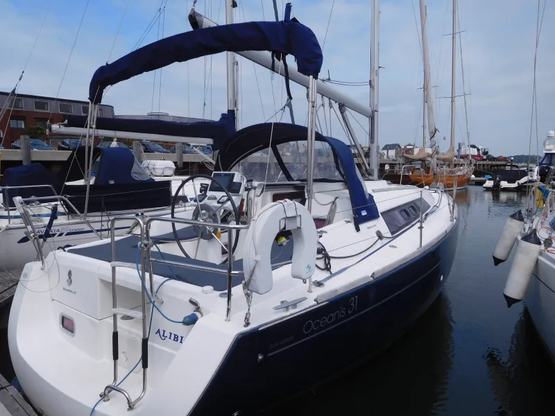 Beneteau Oceanis 31 Alibi — снимка на яхтата 1