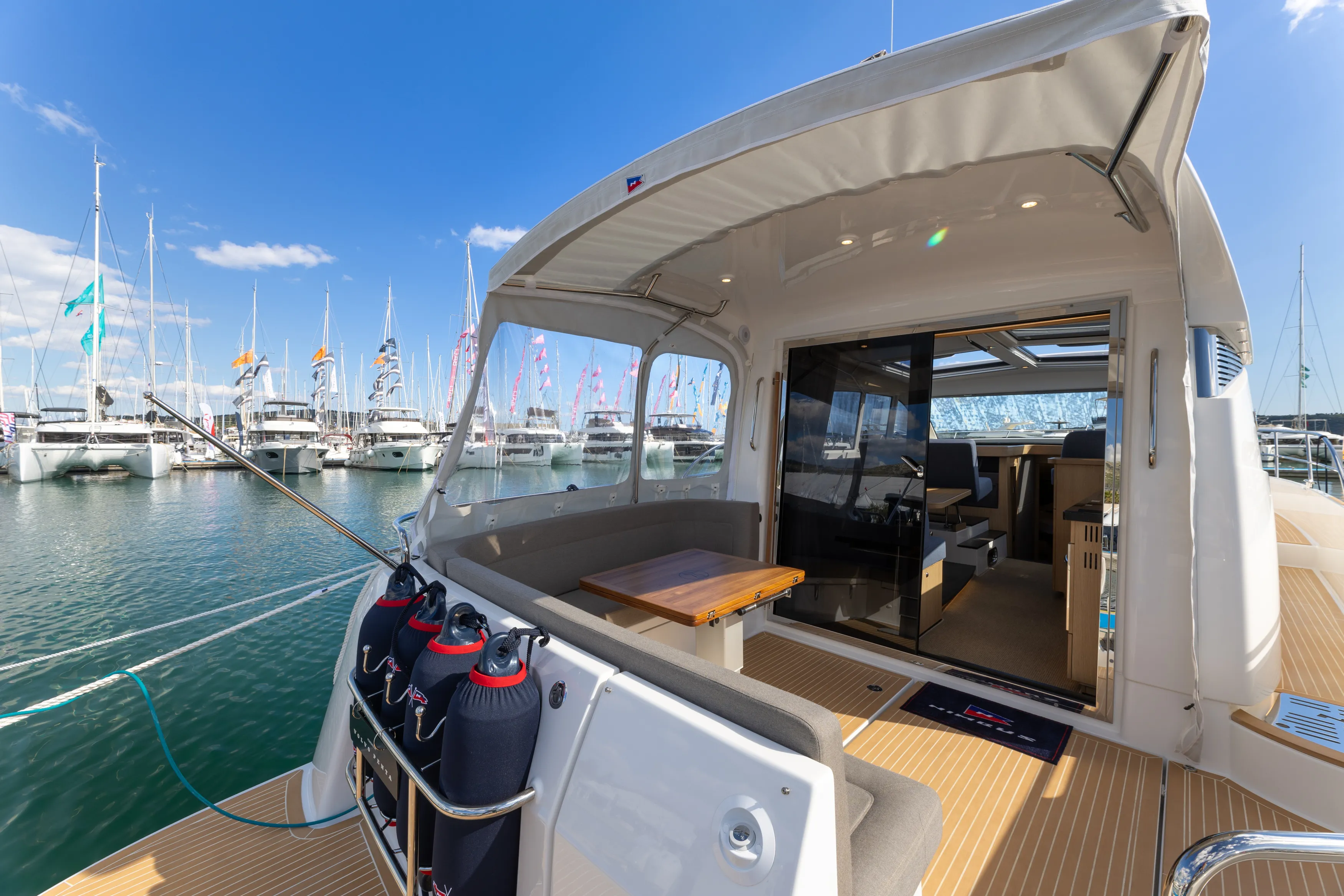 Nimbus 405 Coupe IKAR — foto dello yacht n. 2