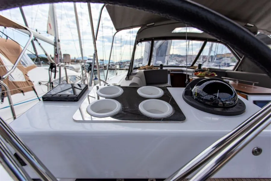 Dufour 530 JOHANNA — yacht photo 11