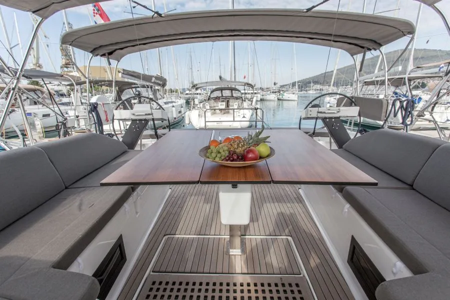 Dufour 530 JOHANNA — yacht photo 16