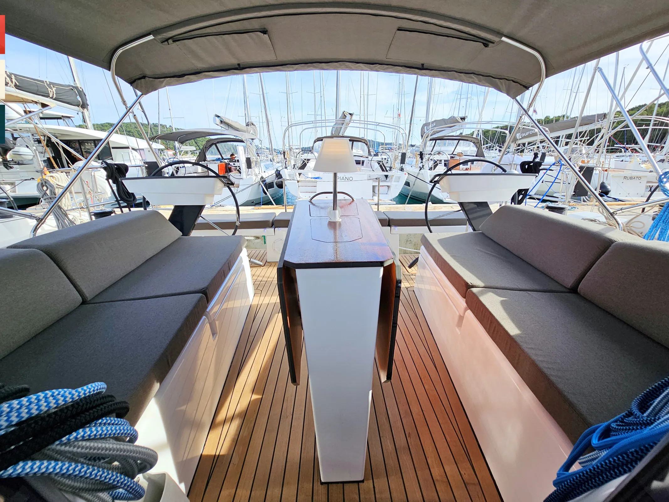 Dufour 41 Kaya (A/C & gen) — fotografia jachty 78