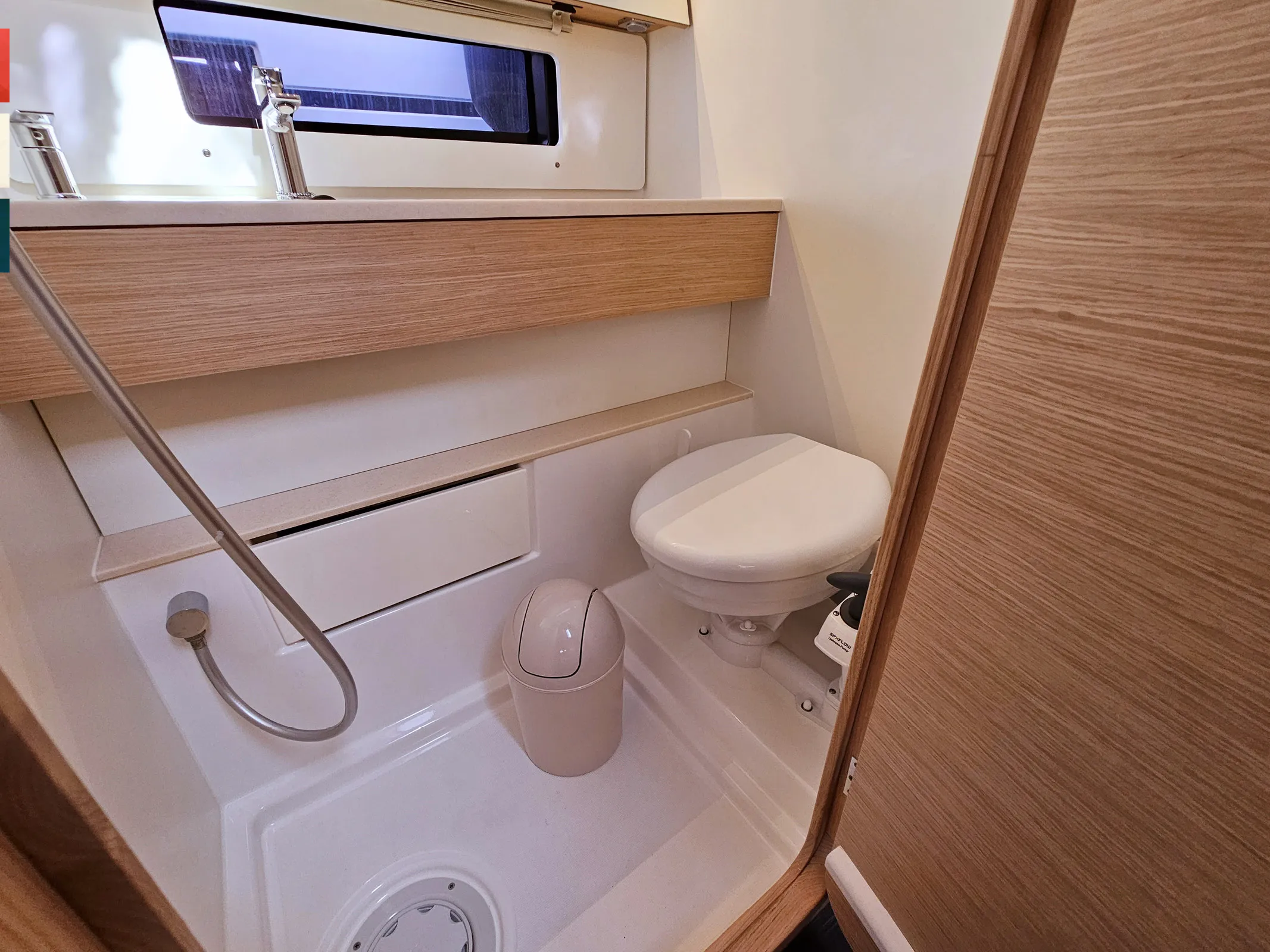Dufour 41 Kaya (A/C & gen) — fotografia jachty 20