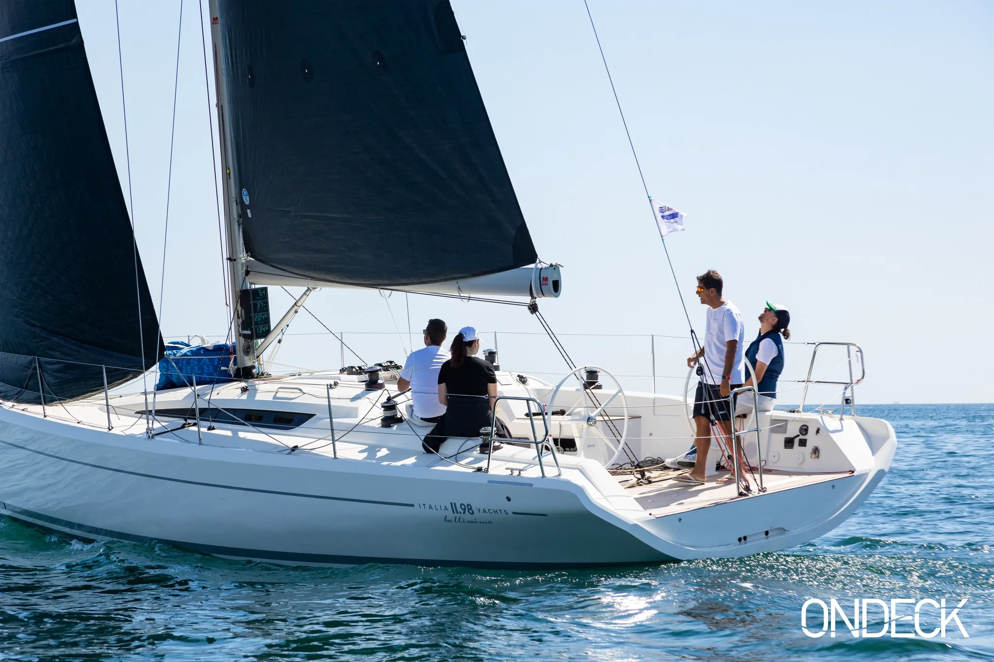 Italia Yachts 11.98 Susano'o — yacht photo 2