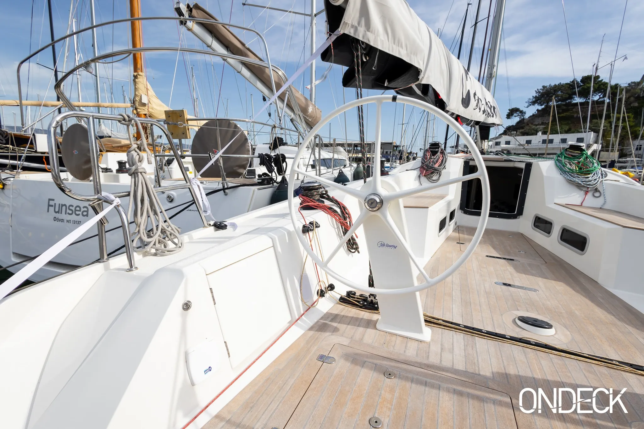Italia Yachts 11.98 Susano'o — yacht photo 7