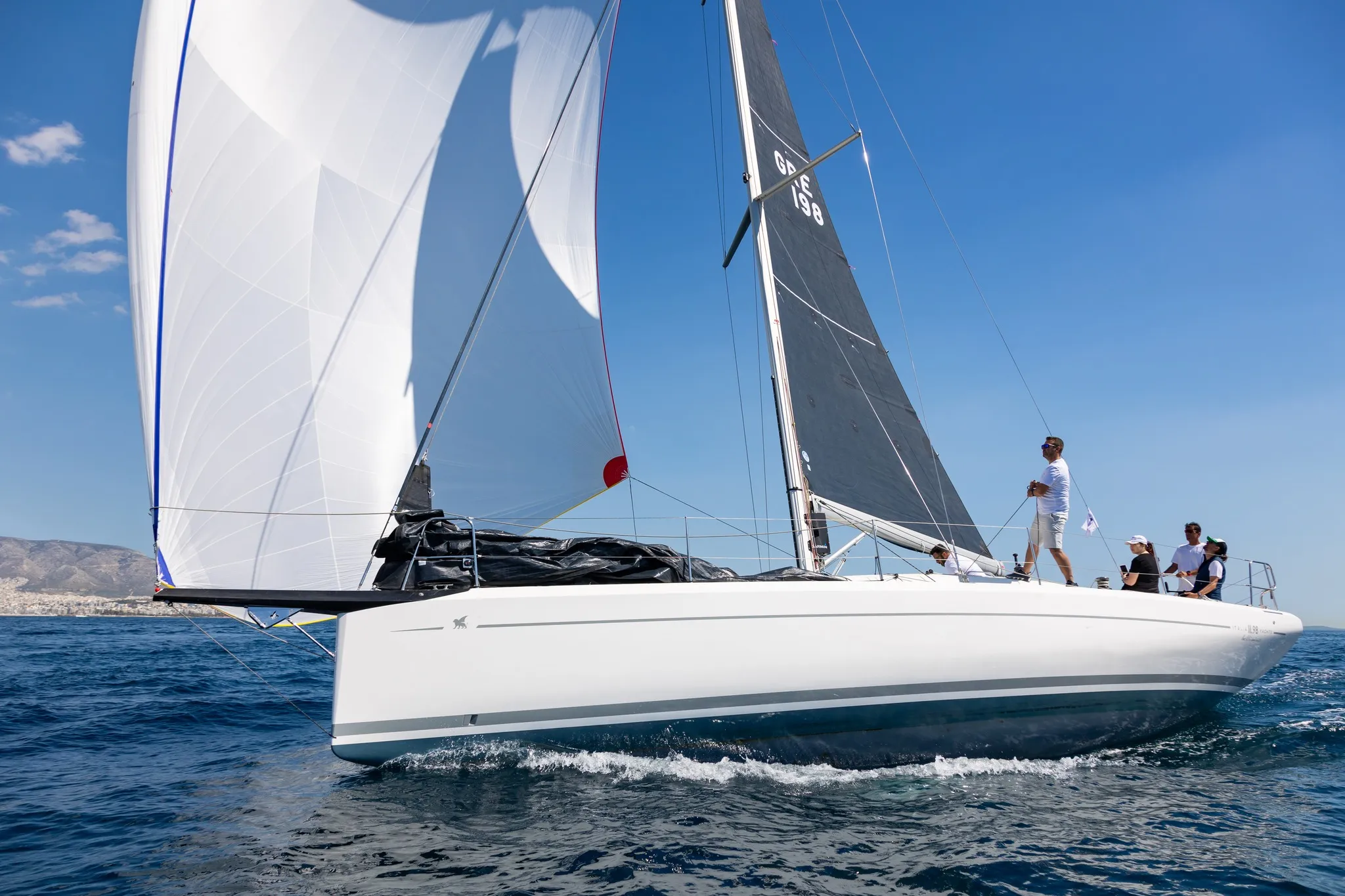 Italia Yachts 11.98 Susano'o — yacht photo 8