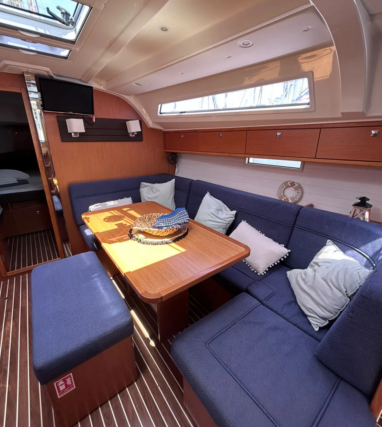 Bavaria 41 Cruiser SAKE — фотография яхты 2