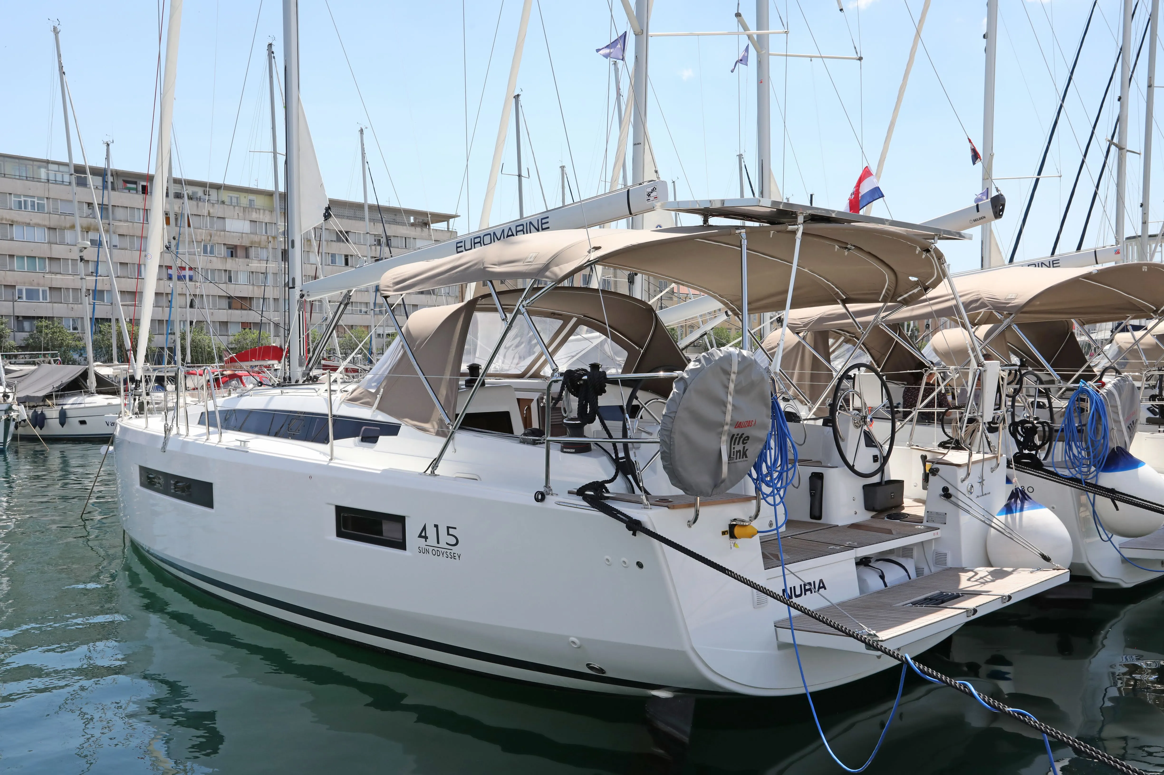 Sun Odyssey 415 Nuria — yacht photo 1