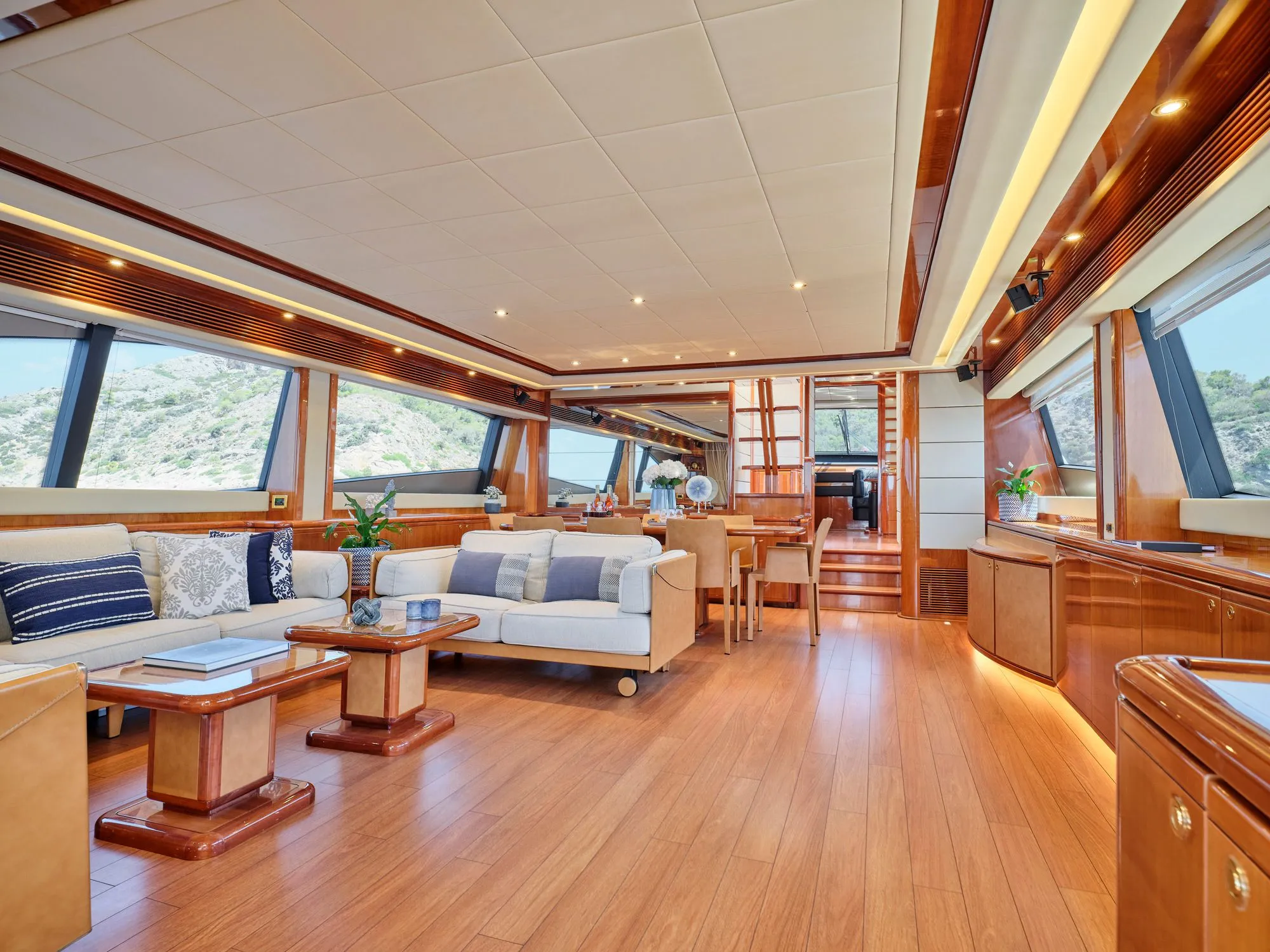 Ferretti 880 ESTIA YI — yacht photo 13