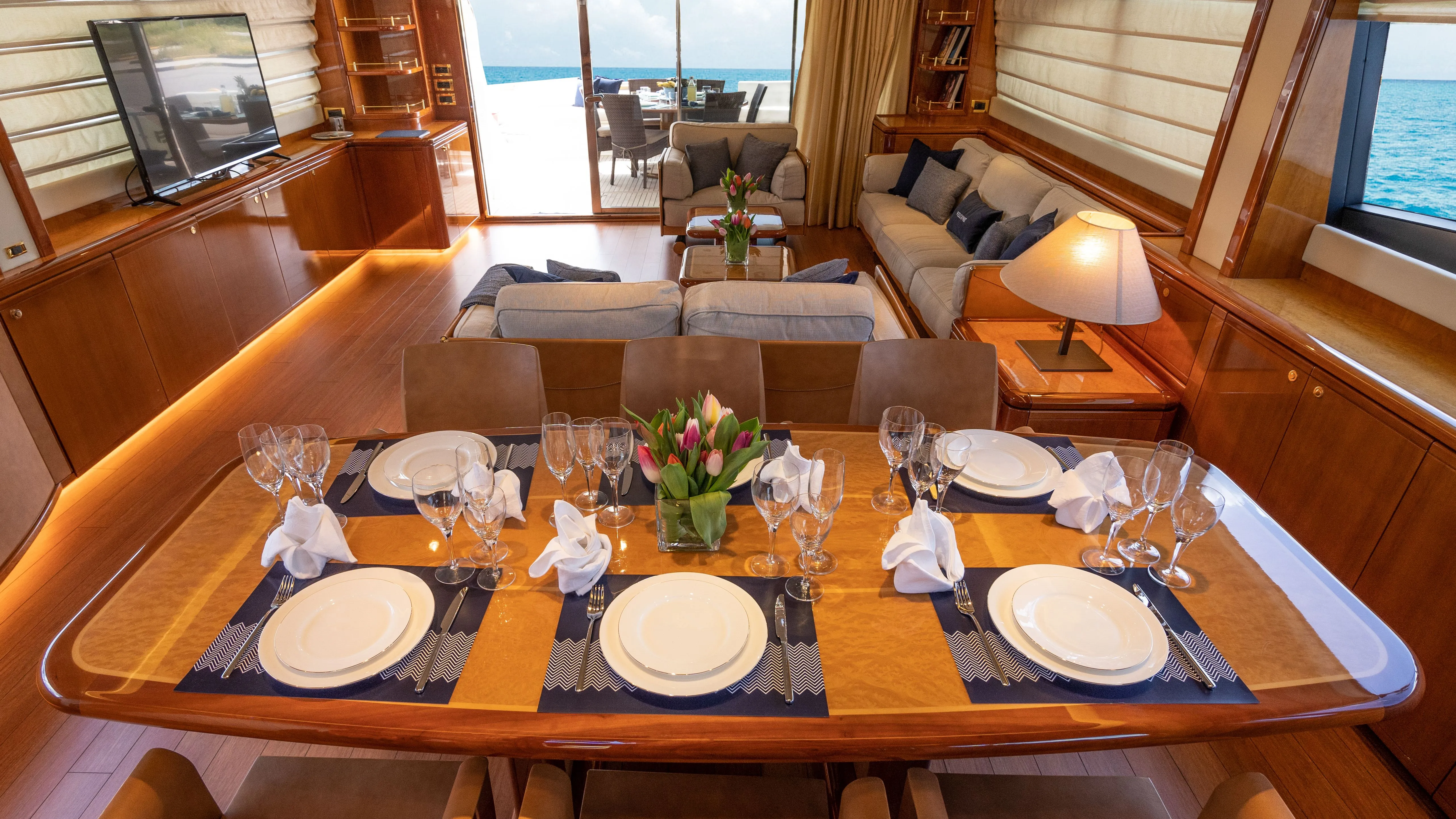 Ferretti 880 ESTIA YI — yacht photo 6