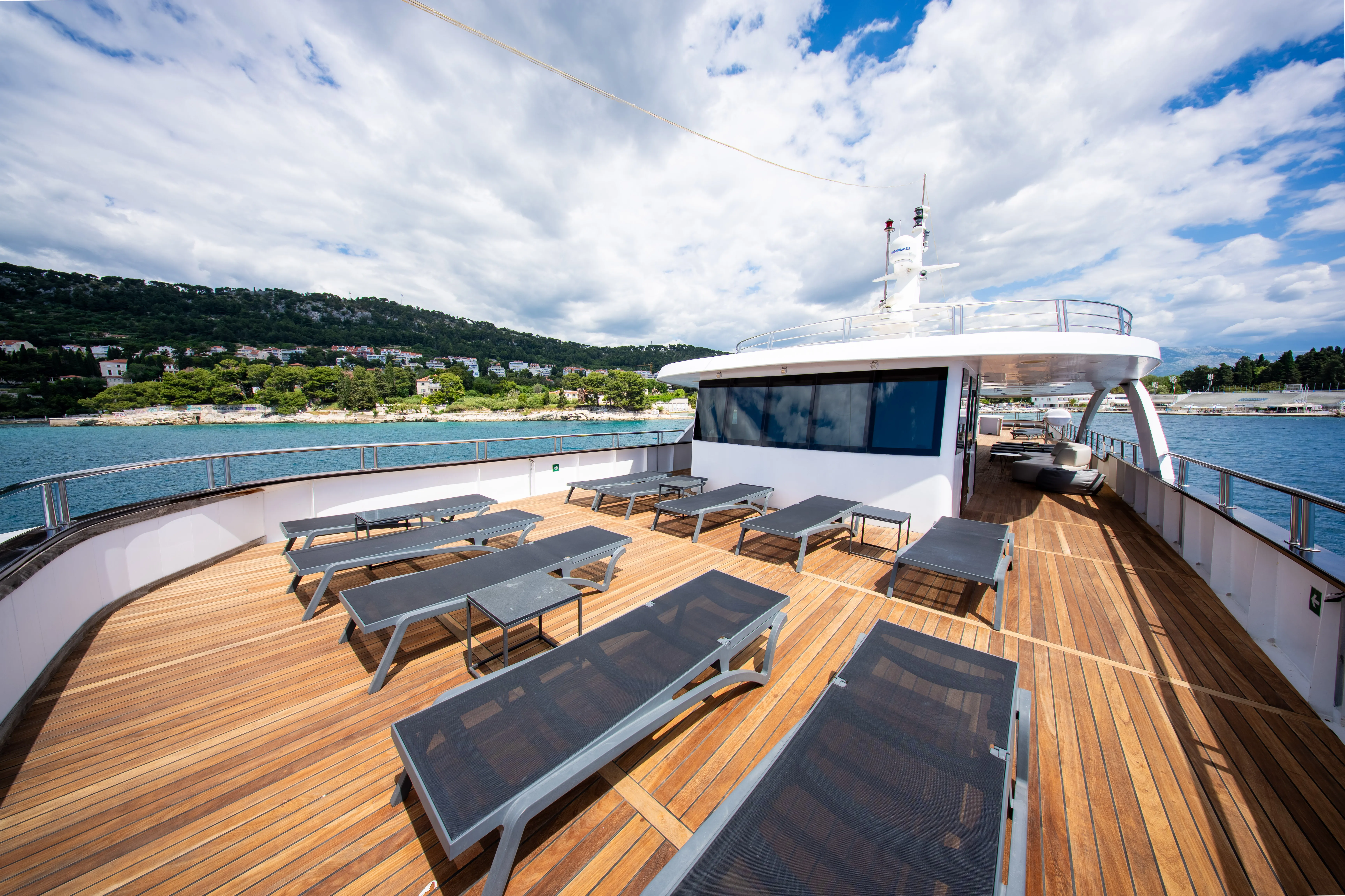 Luxury Motor Yacht Antaris — yacht photo 61