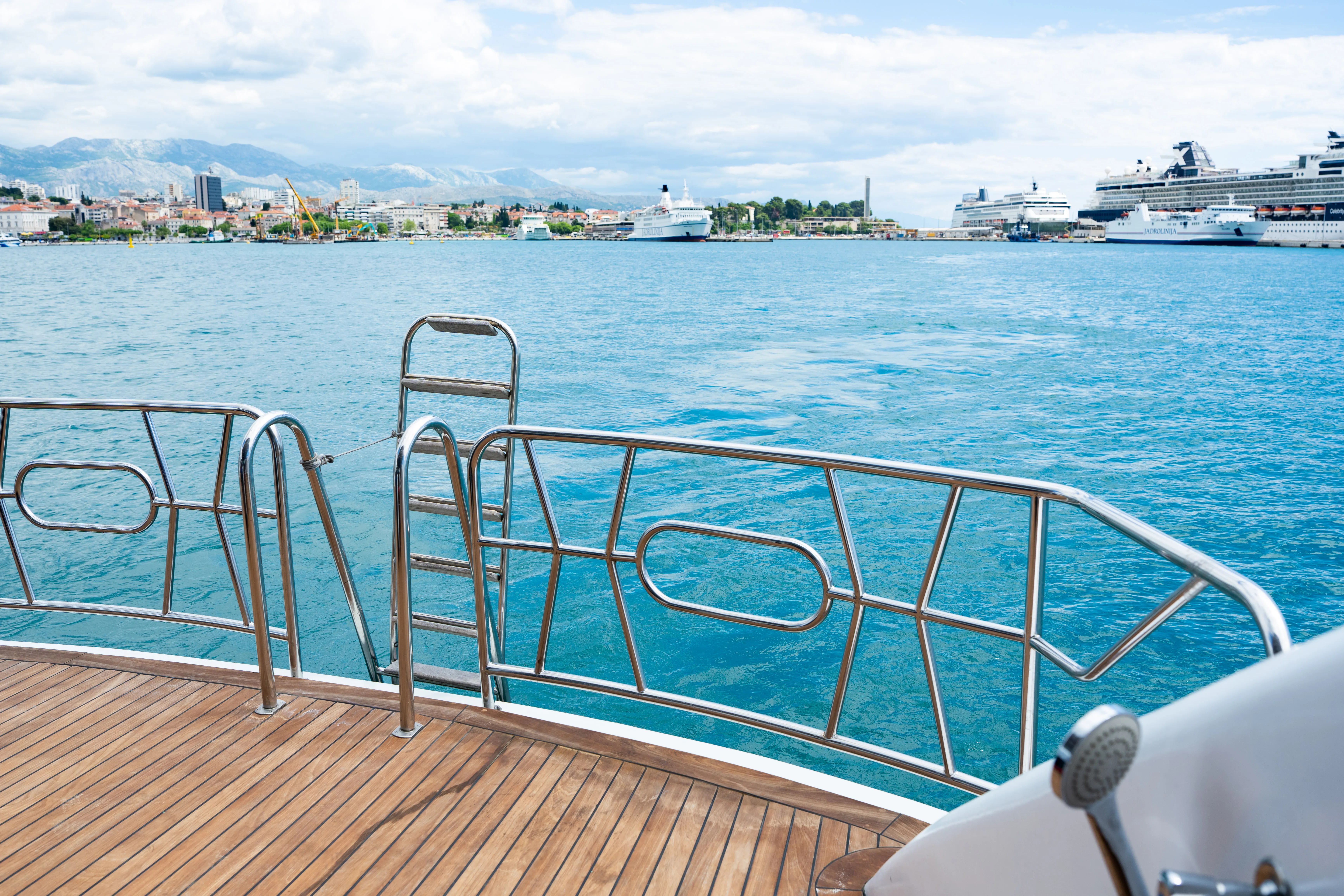 Luxury Motor Yacht Antaris — yacht photo 4