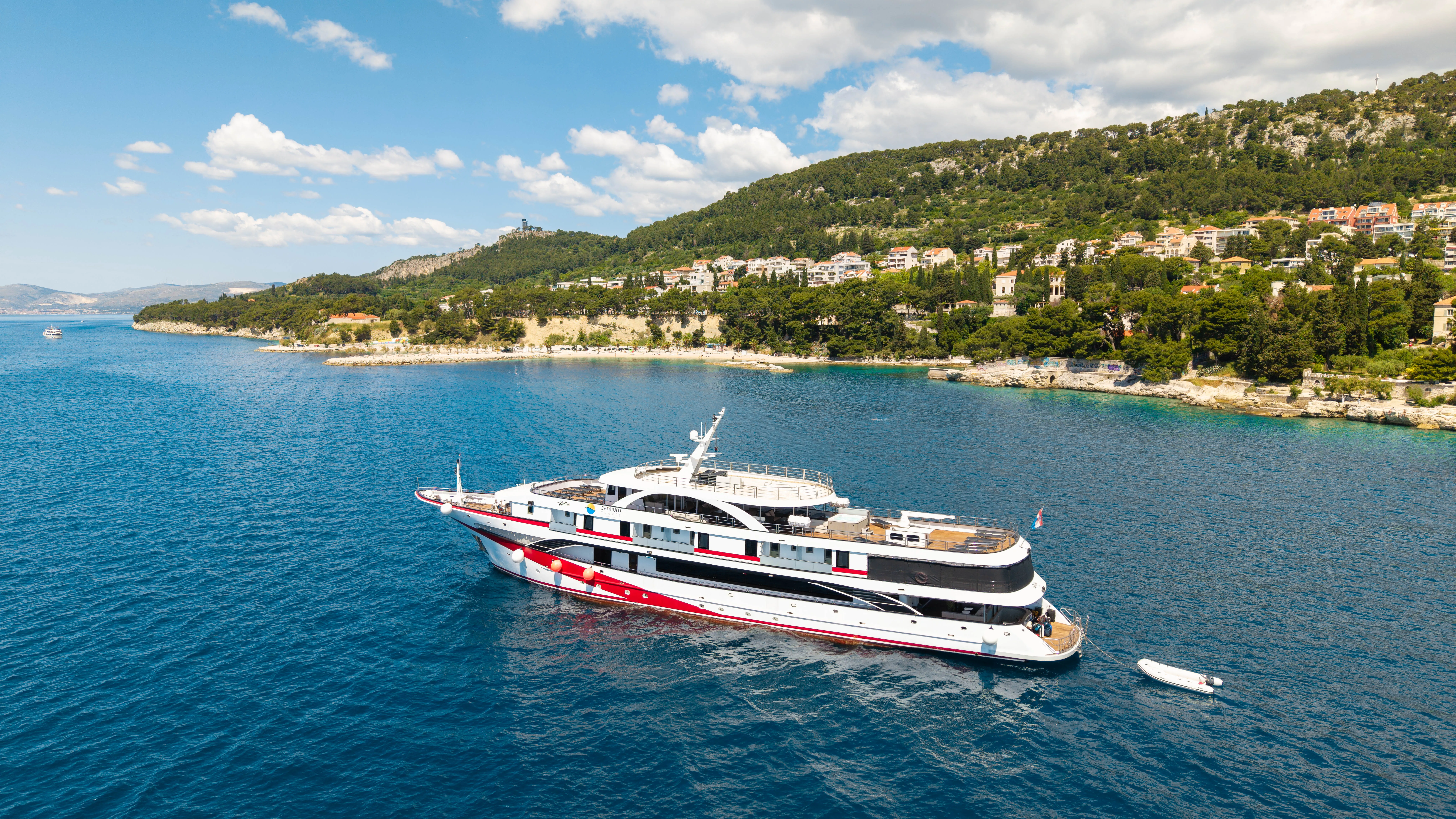 Luxury Motor Yacht Antaris — yacht photo 58