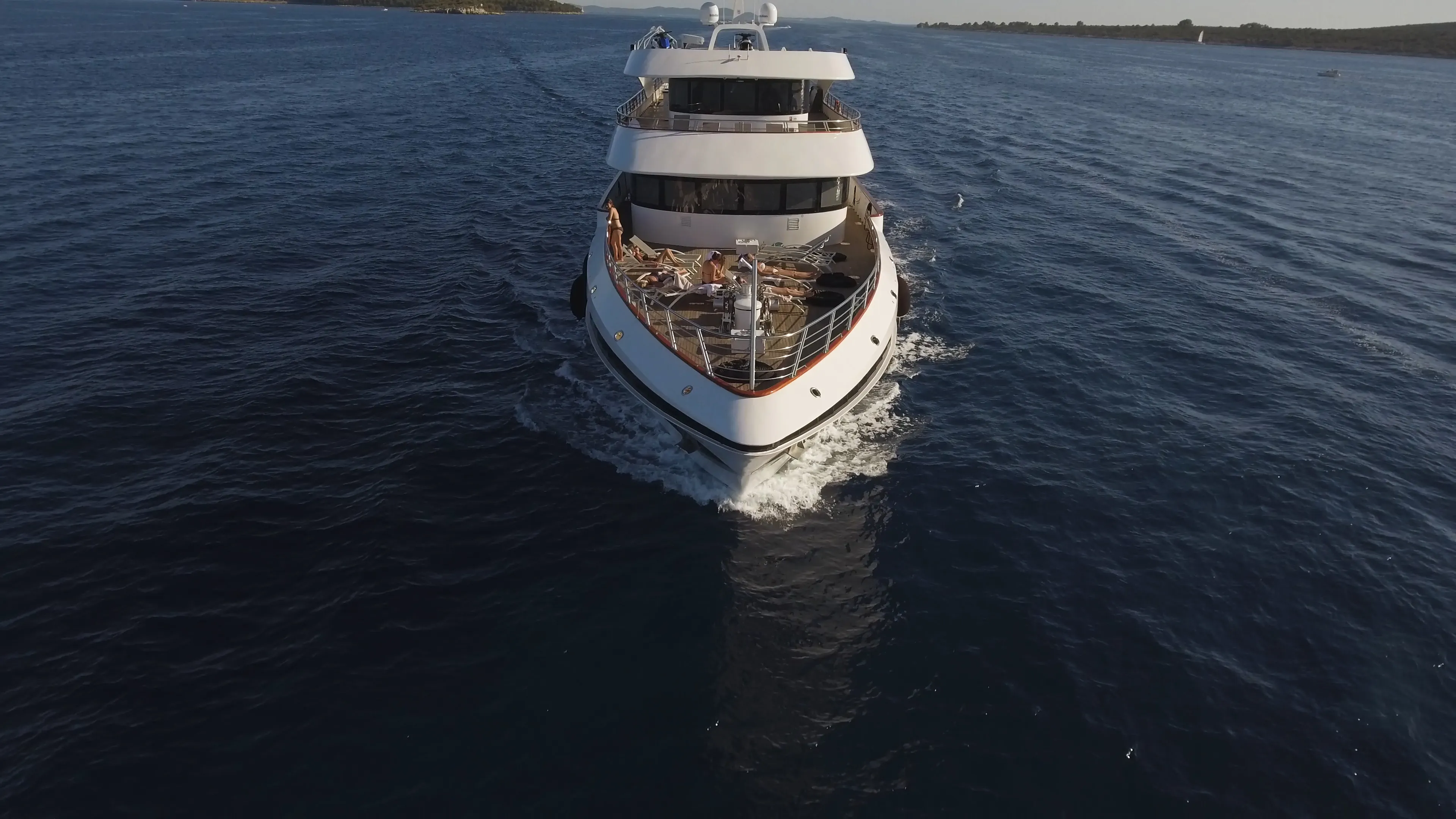Luxury Motor Yacht Ban — yacht photo 24