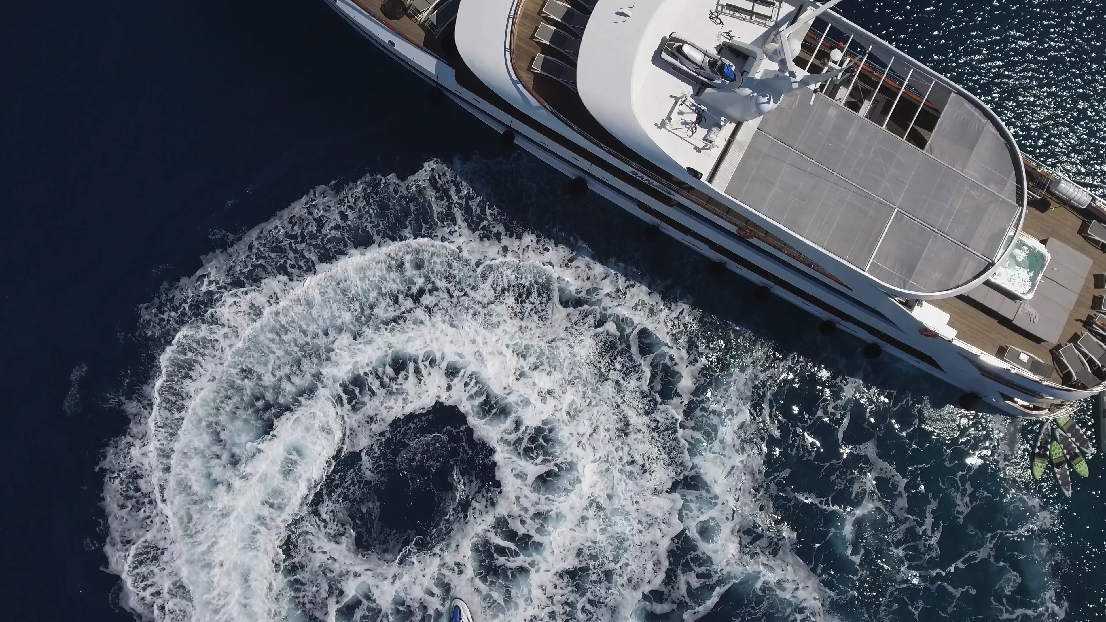 Luxury Motor Yacht Ban — yacht photo 47
