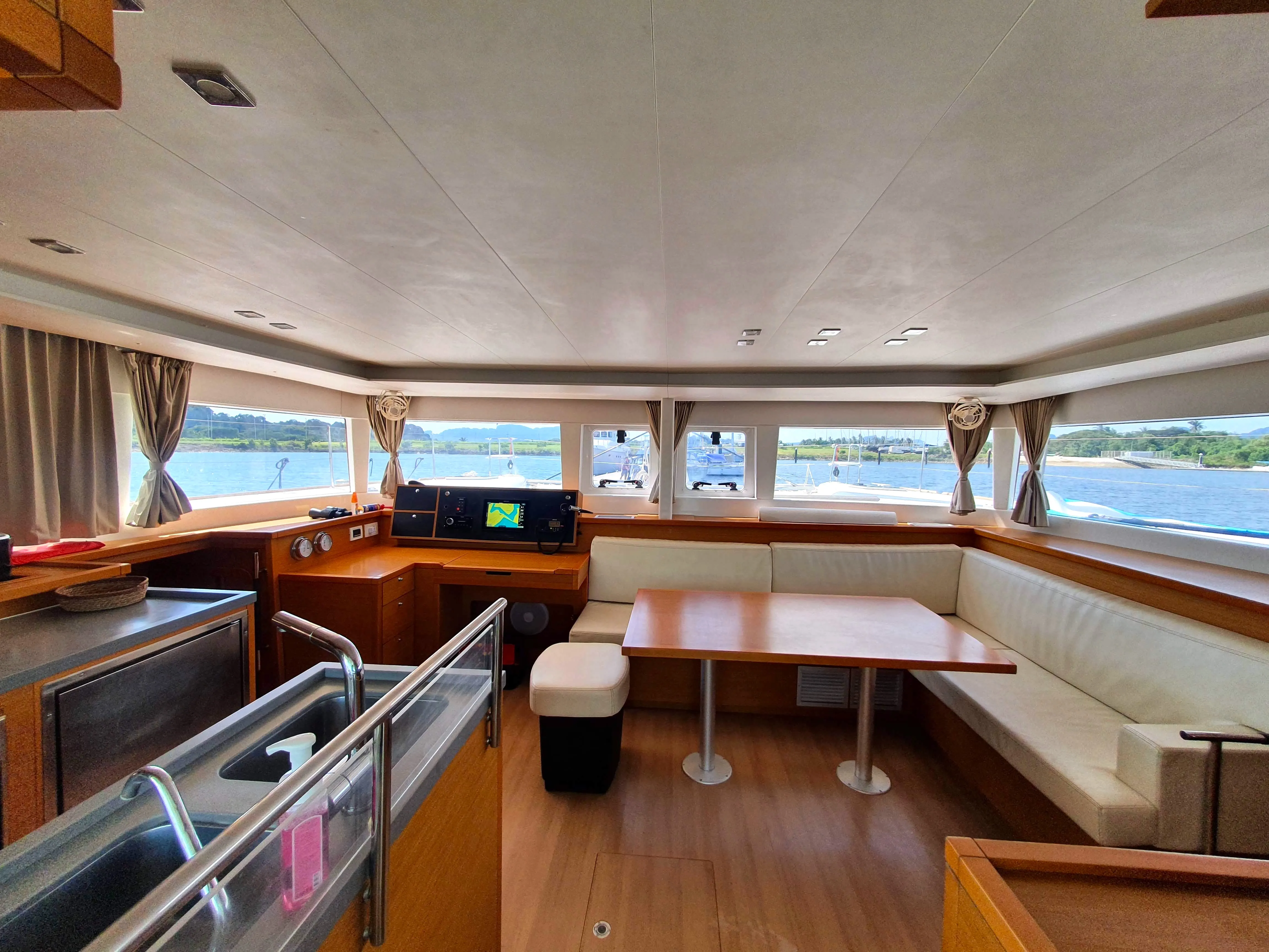 Lagoon 450 Fly ArMarg — jahtikuva 25