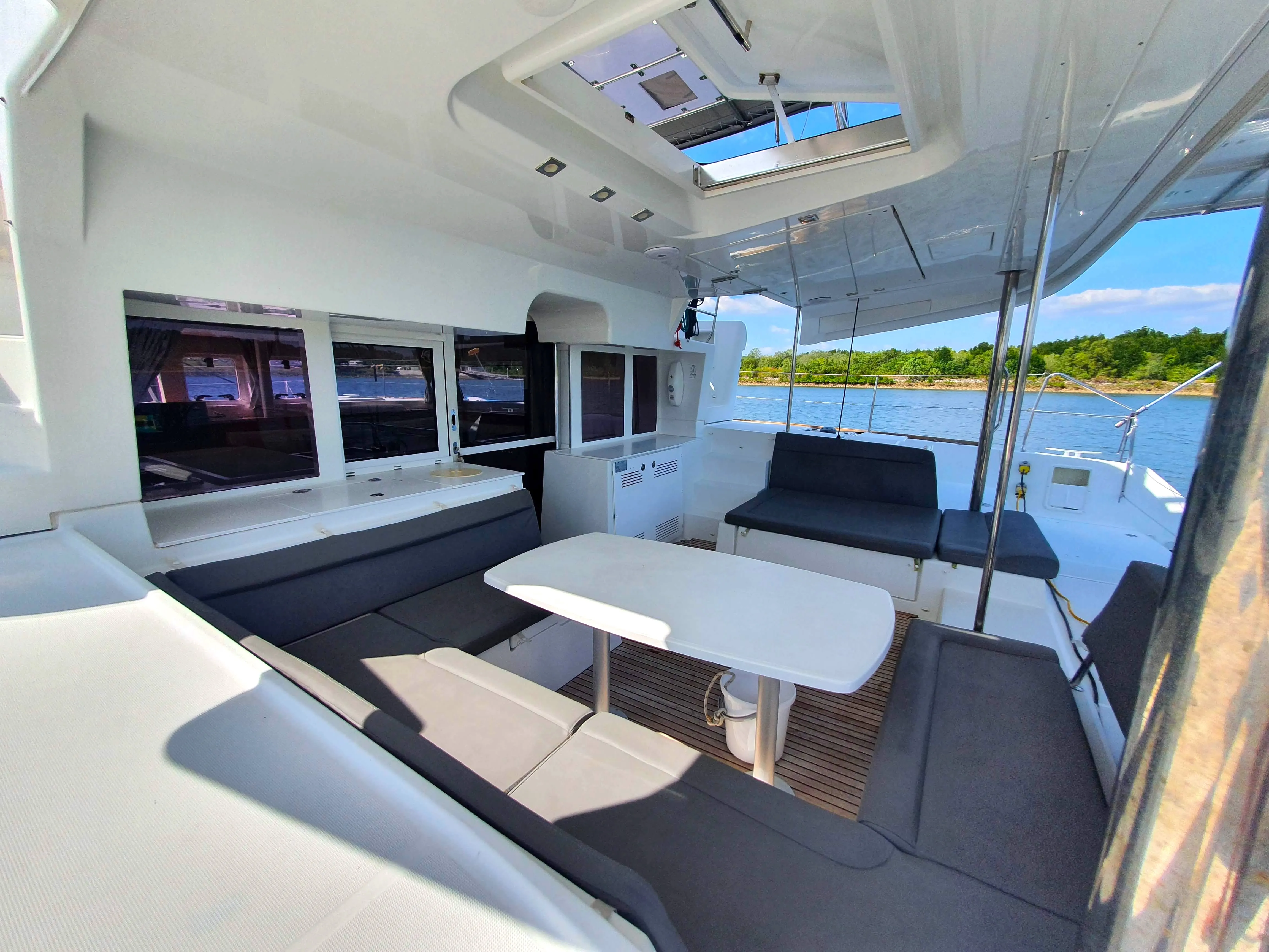 Lagoon 450 Fly ArMarg — jahtikuva 11