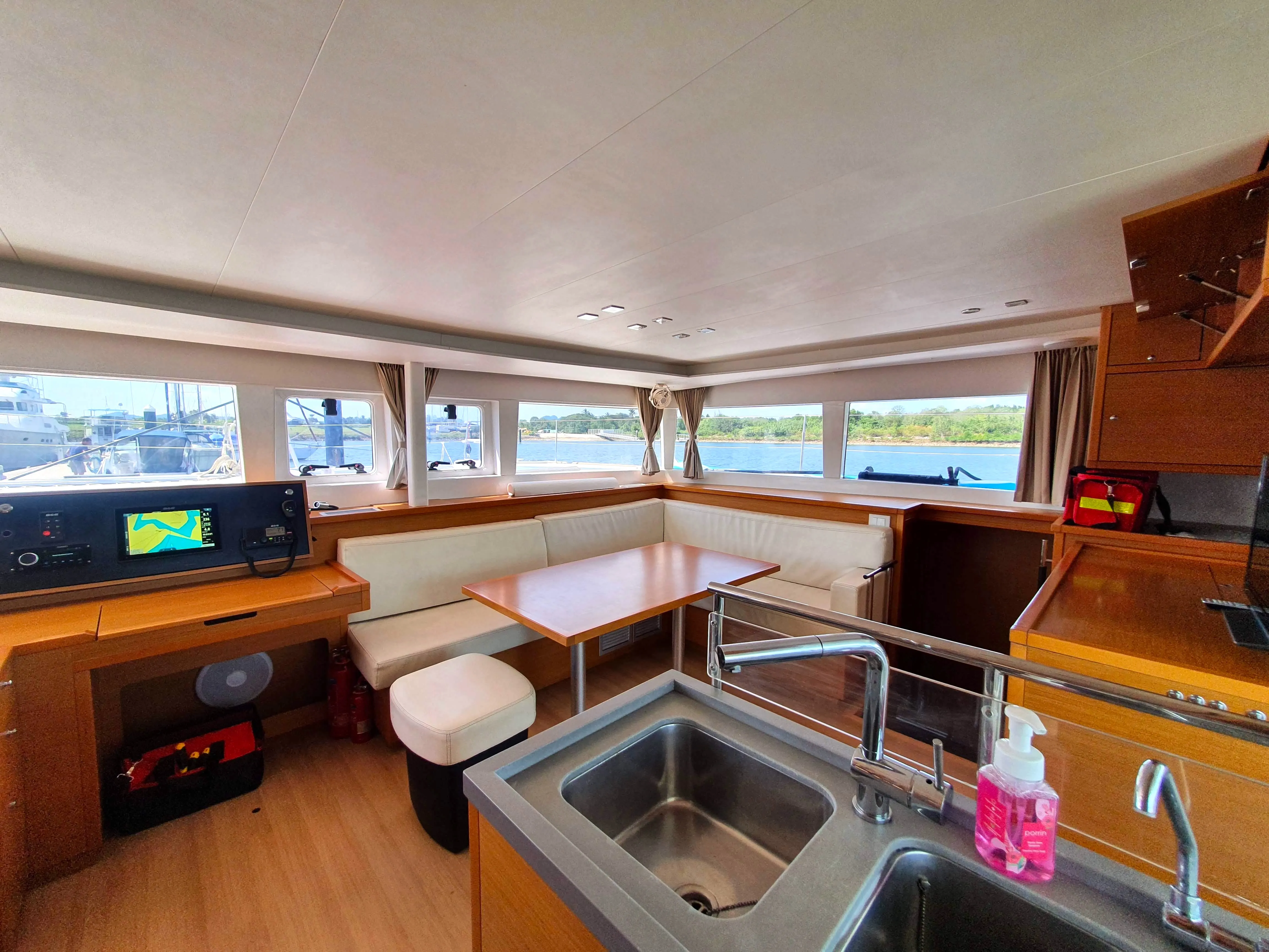 Lagoon 450 Fly ArMarg — jahtikuva 17