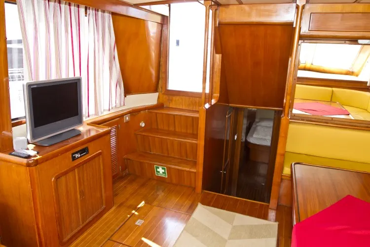 Staryacht 1940 Viva La Libertad — yacht photo 15