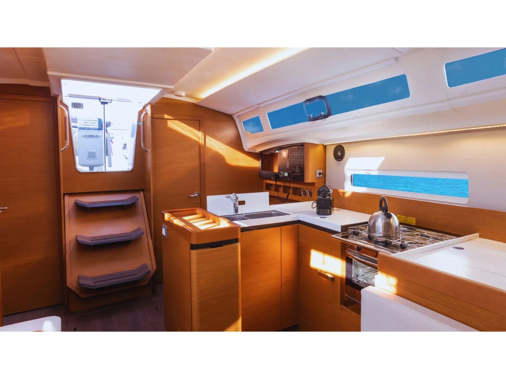 Sun Odyssey 410 TETI — yacht photo 6