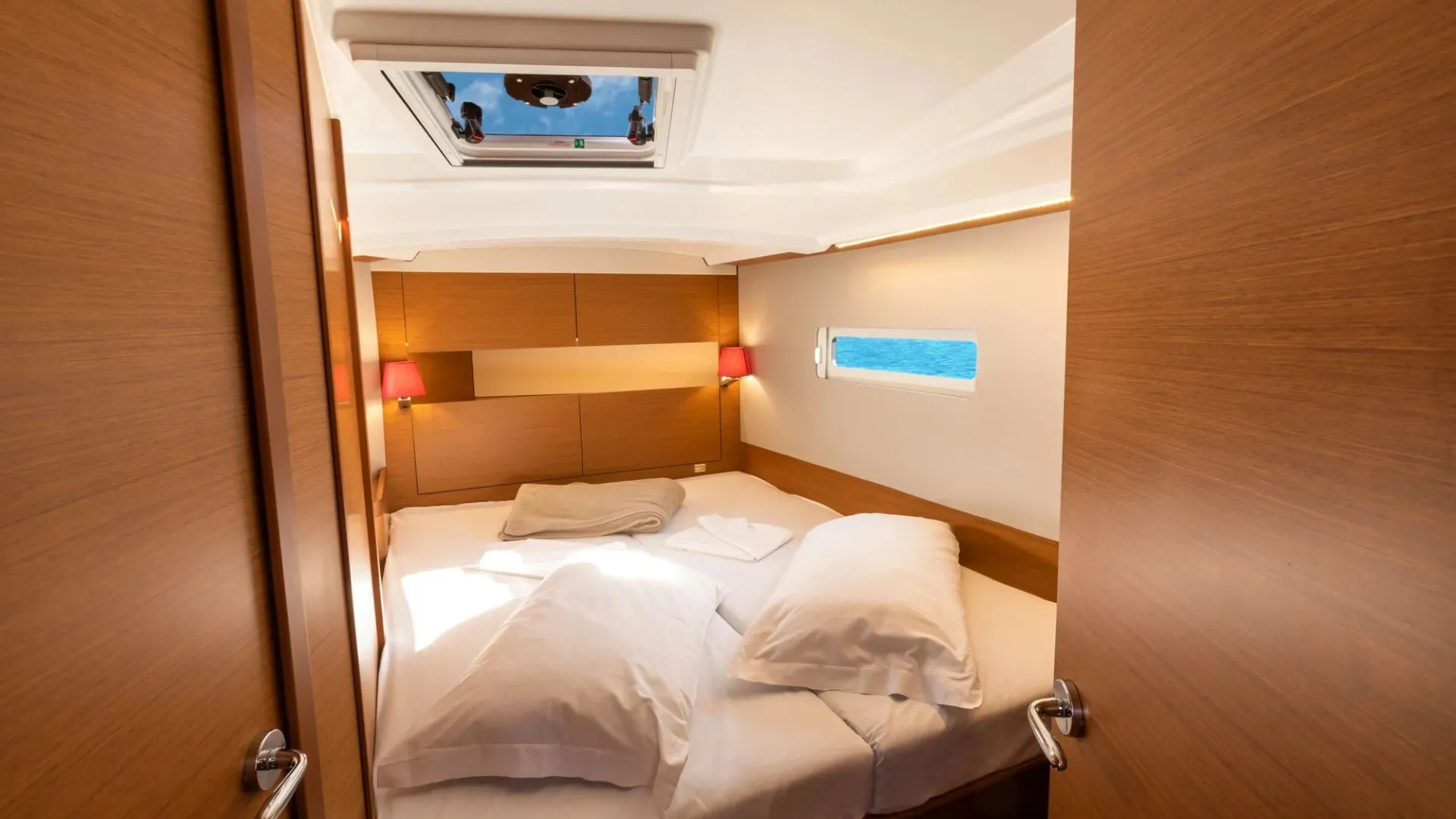 Sun Odyssey 410 TETI — yacht photo 5