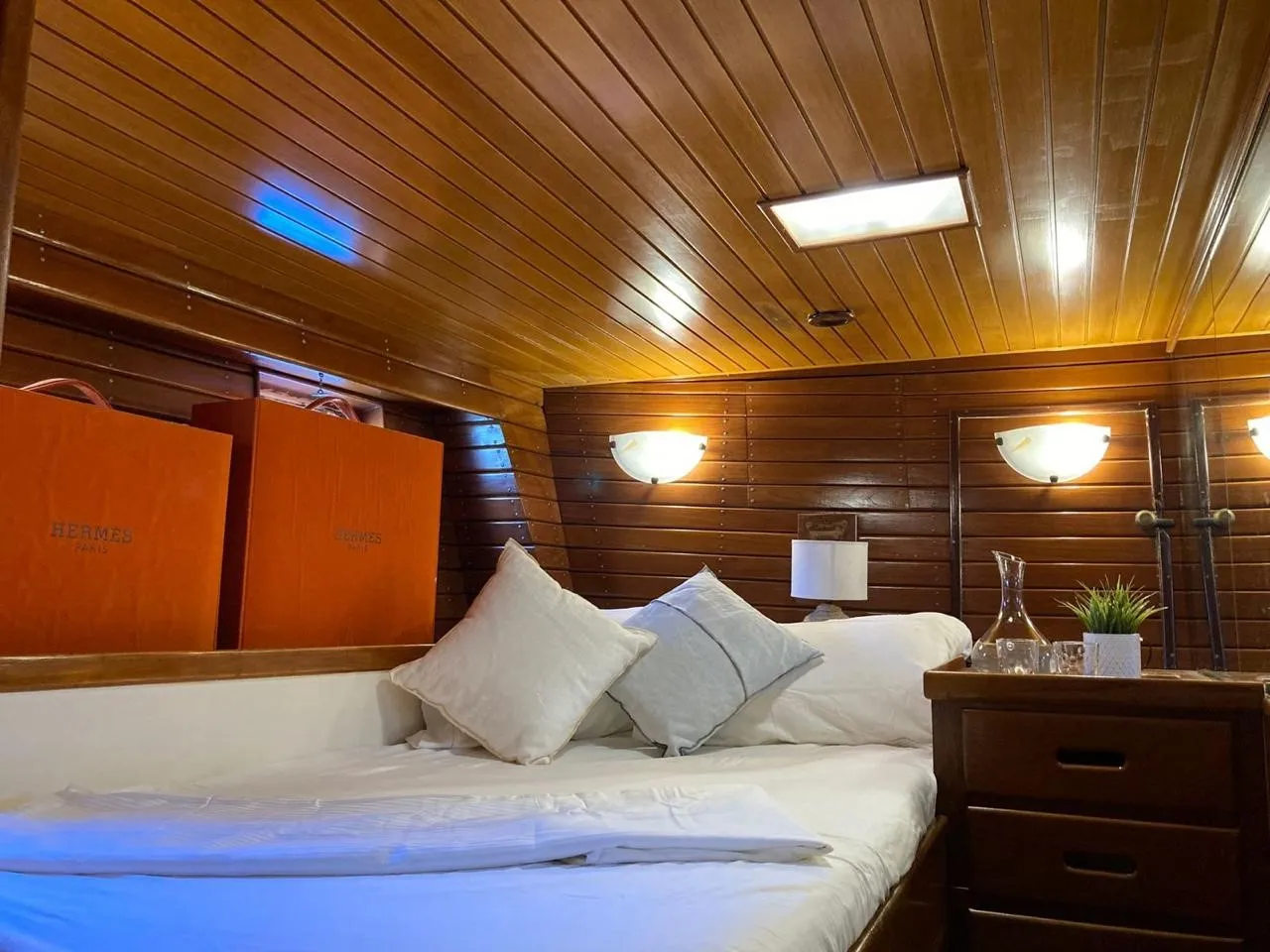 Grand Banks 72 Hercules Poirot — yacht photo 3