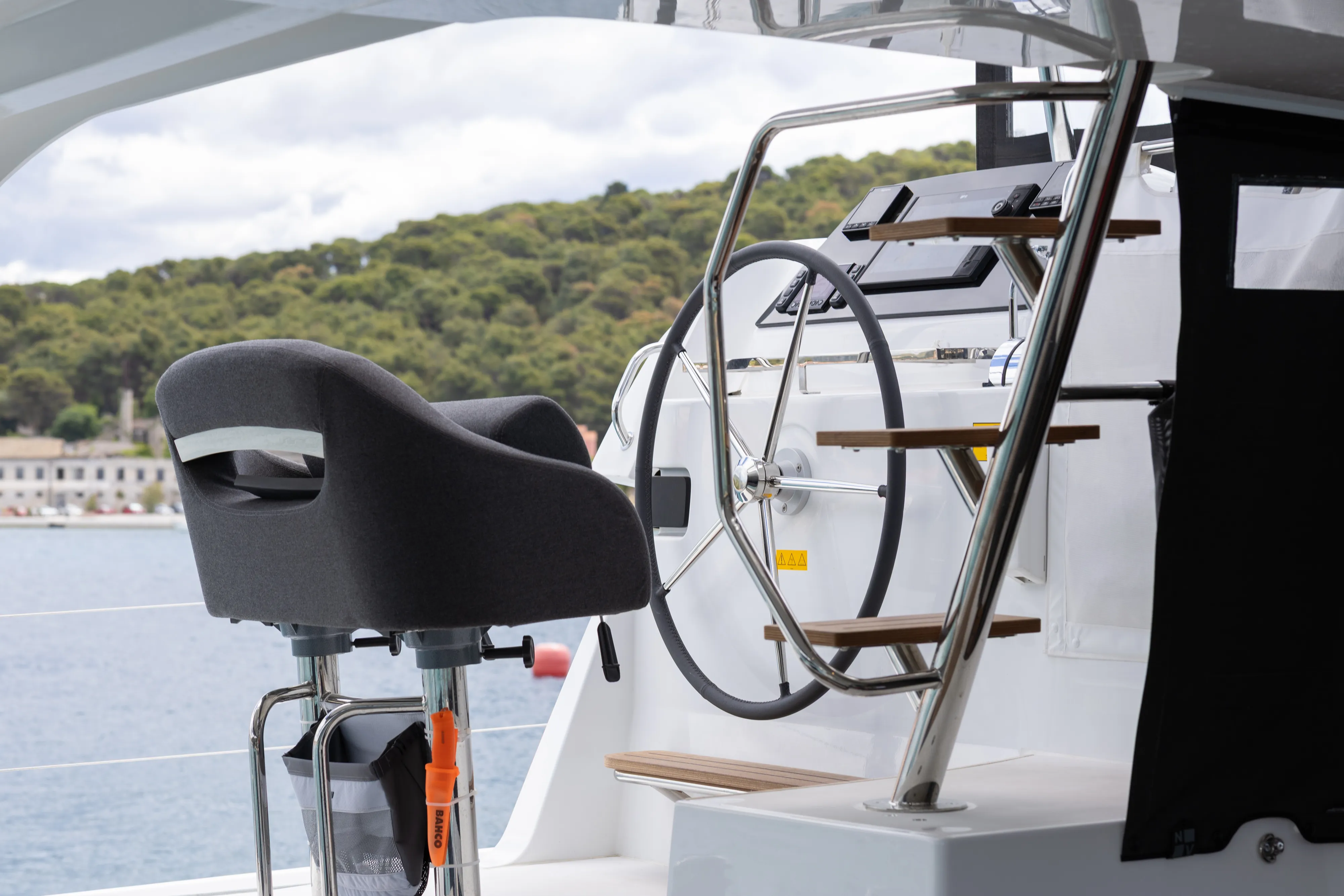 Lagoon 42 LADY AURORA — yacht photo 17