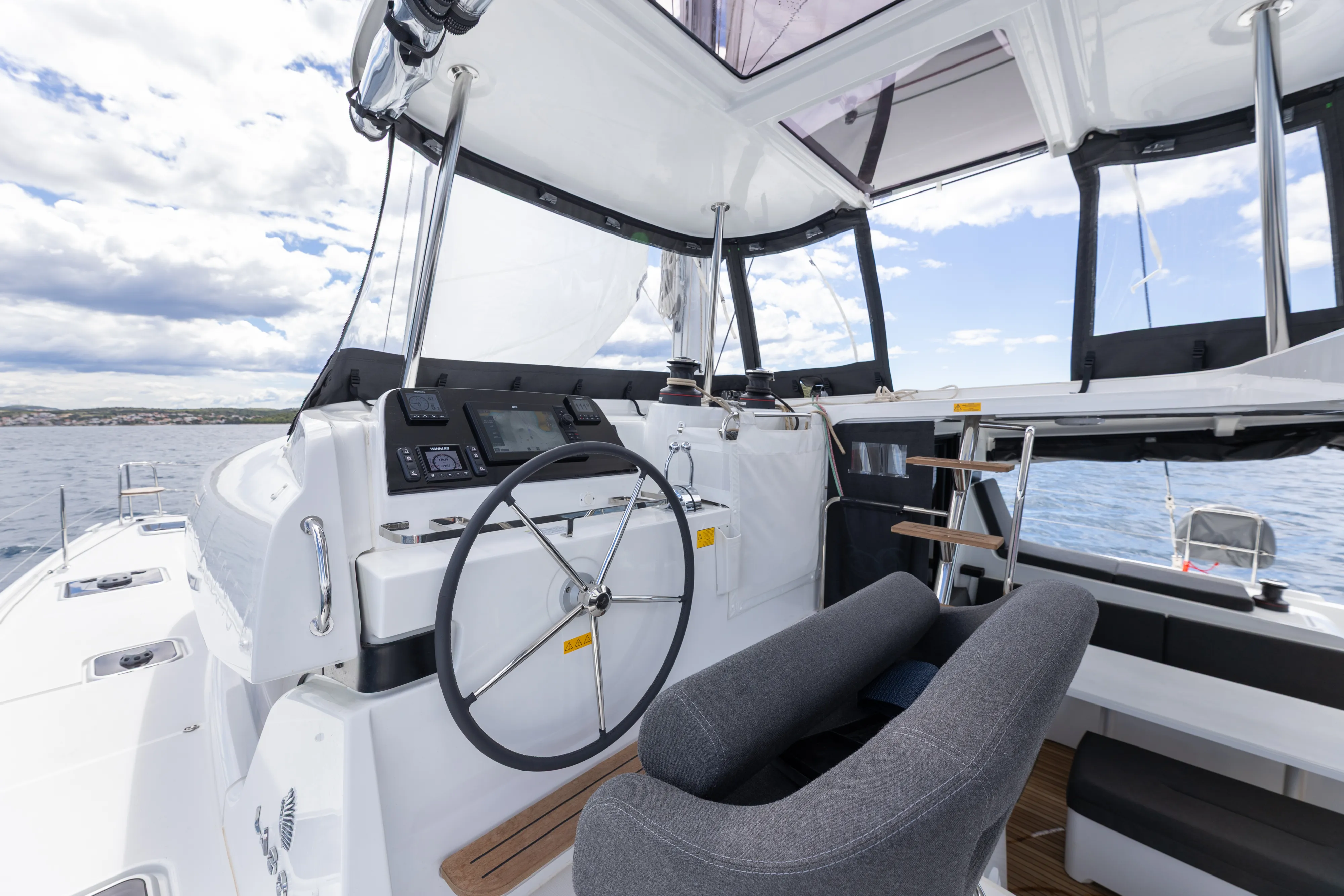 Lagoon 42 LADY AURORA — yacht photo 21