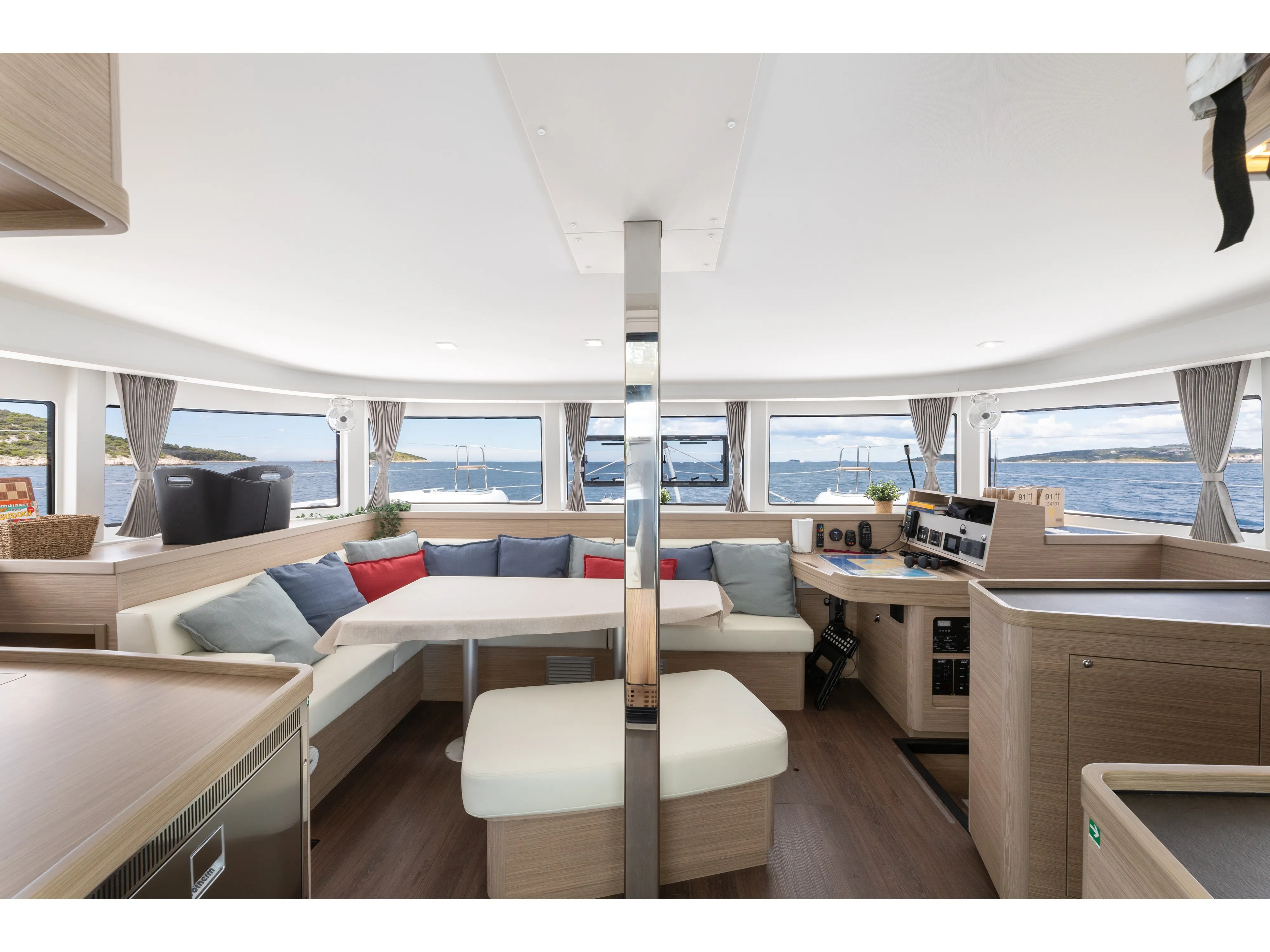 Lagoon 42 LADY AURORA — yacht photo 23