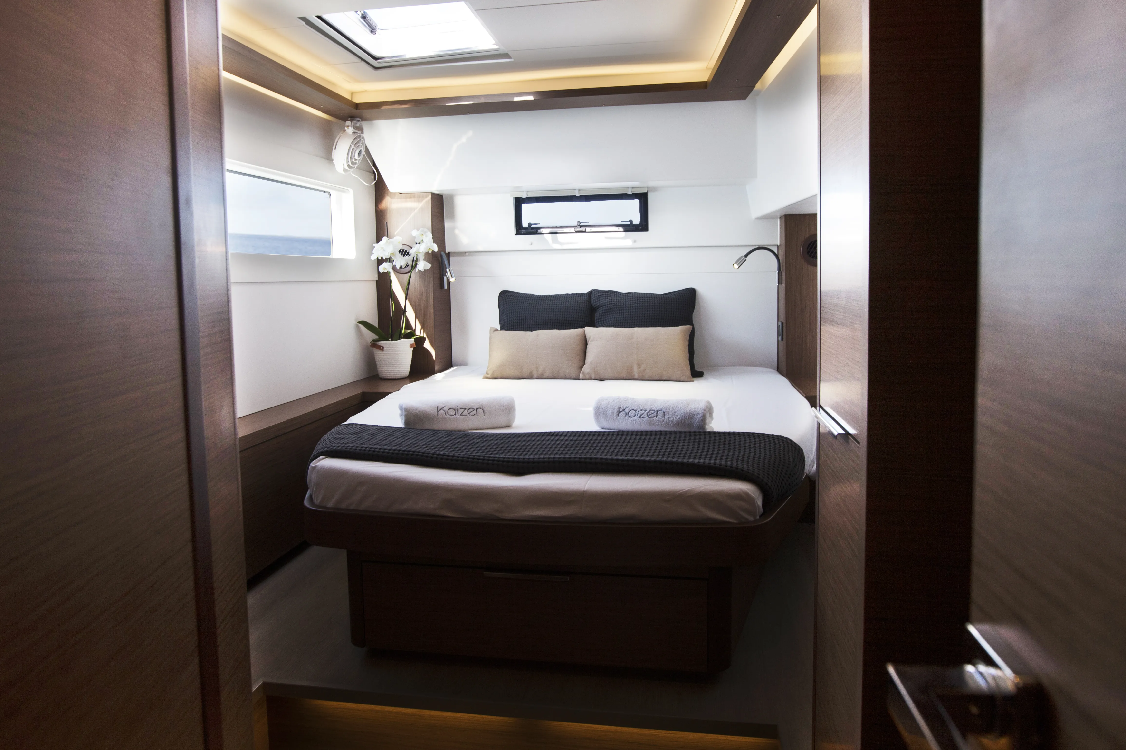 Lagoon 46 Kaizen - Green Wave — Yachtfoto 2