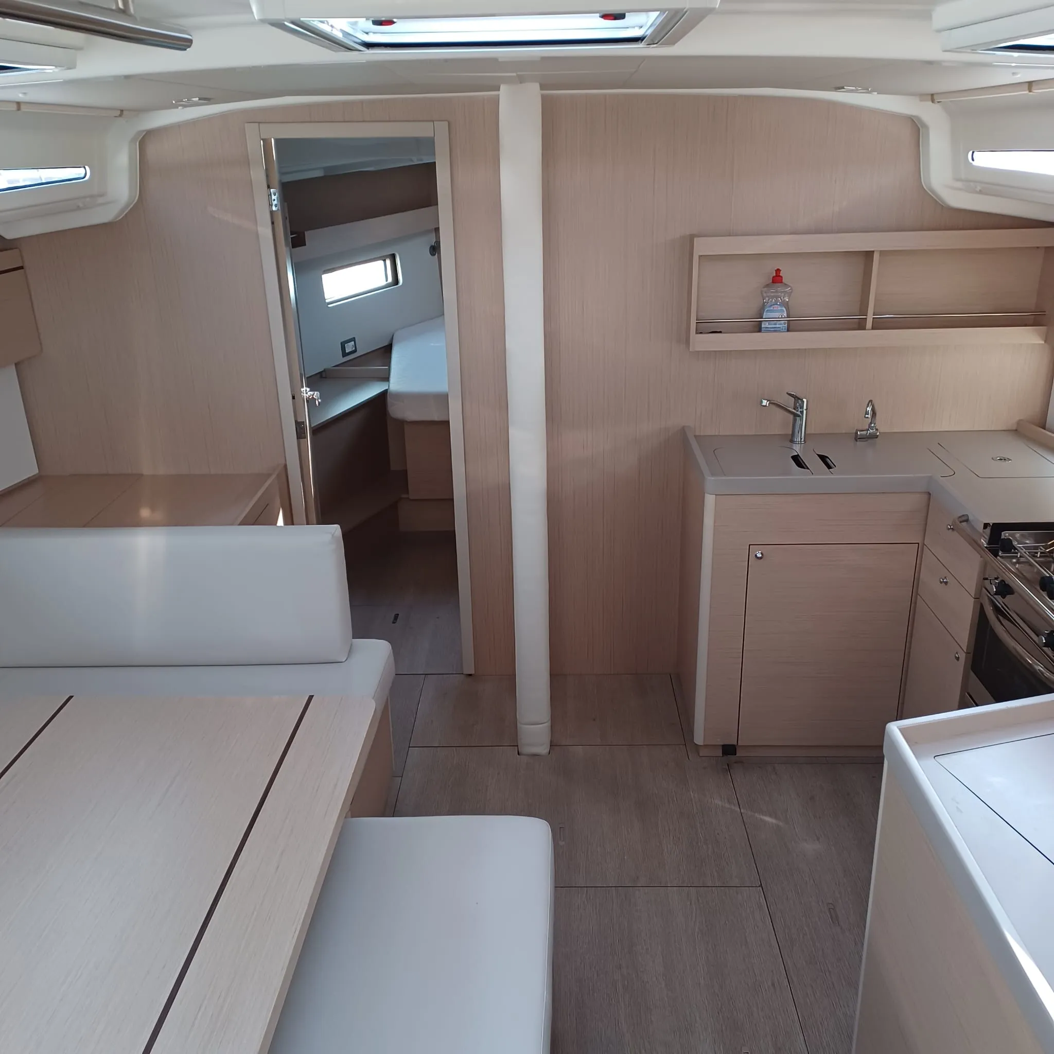 Oceanis 40.1 Elisa — yacht photo 13