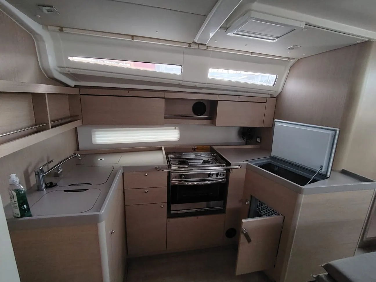 Oceanis 40.1 Elisa — yacht photo 21
